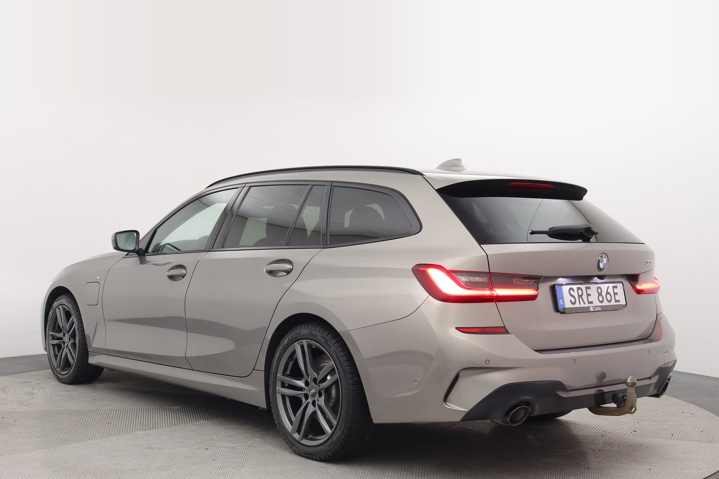 BMW 330e