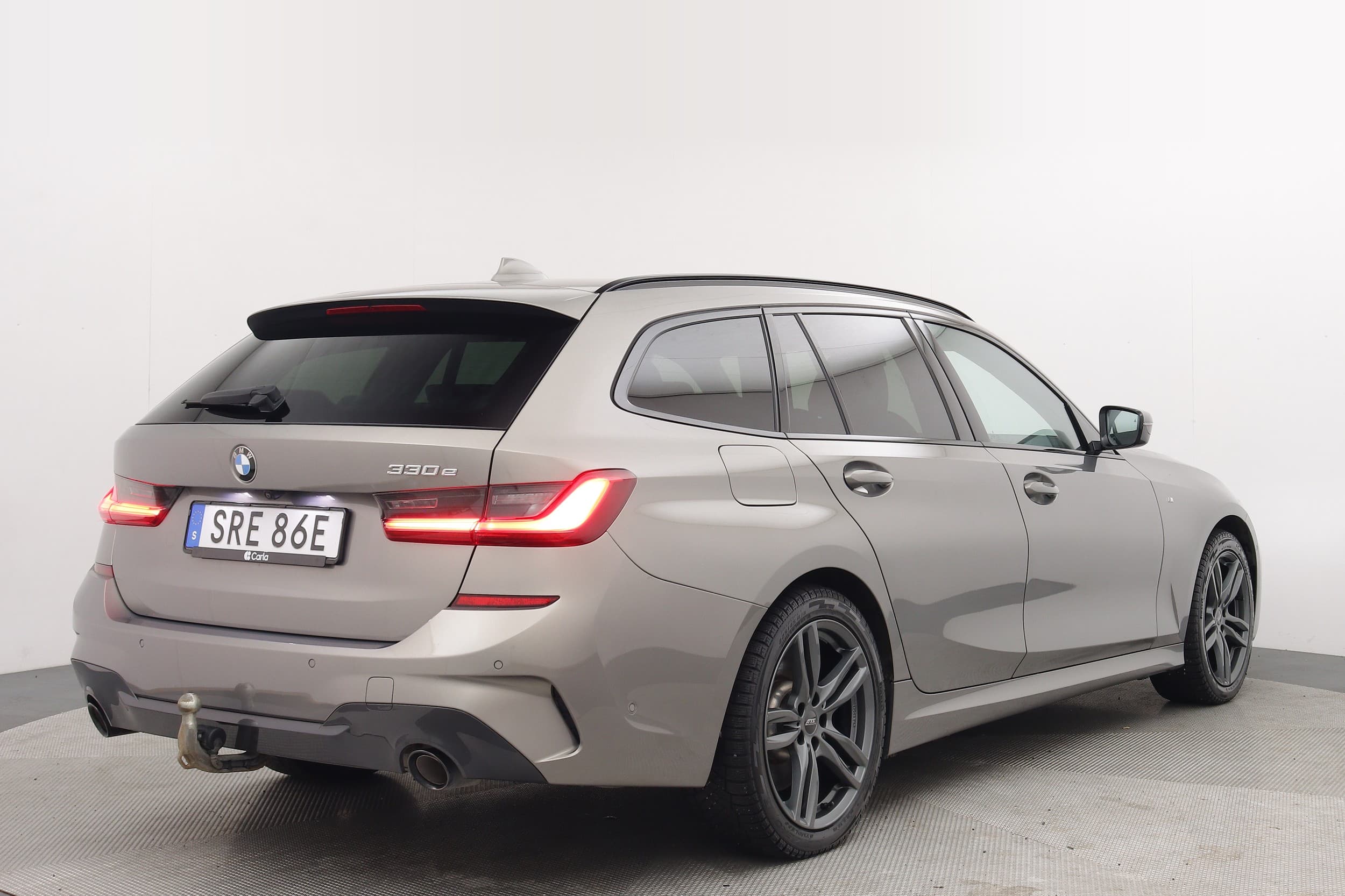 BMW 330e