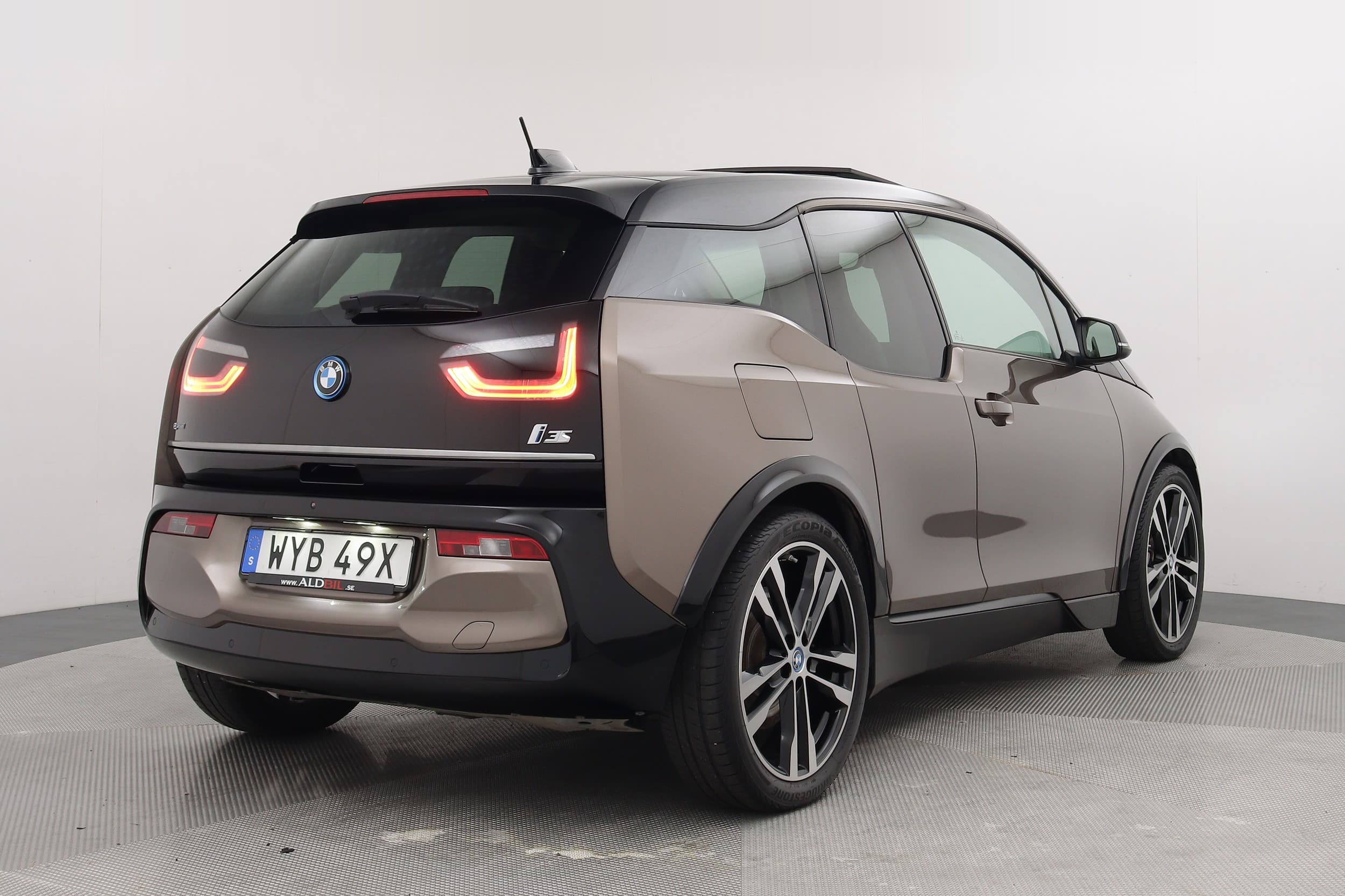 BMW i3s
