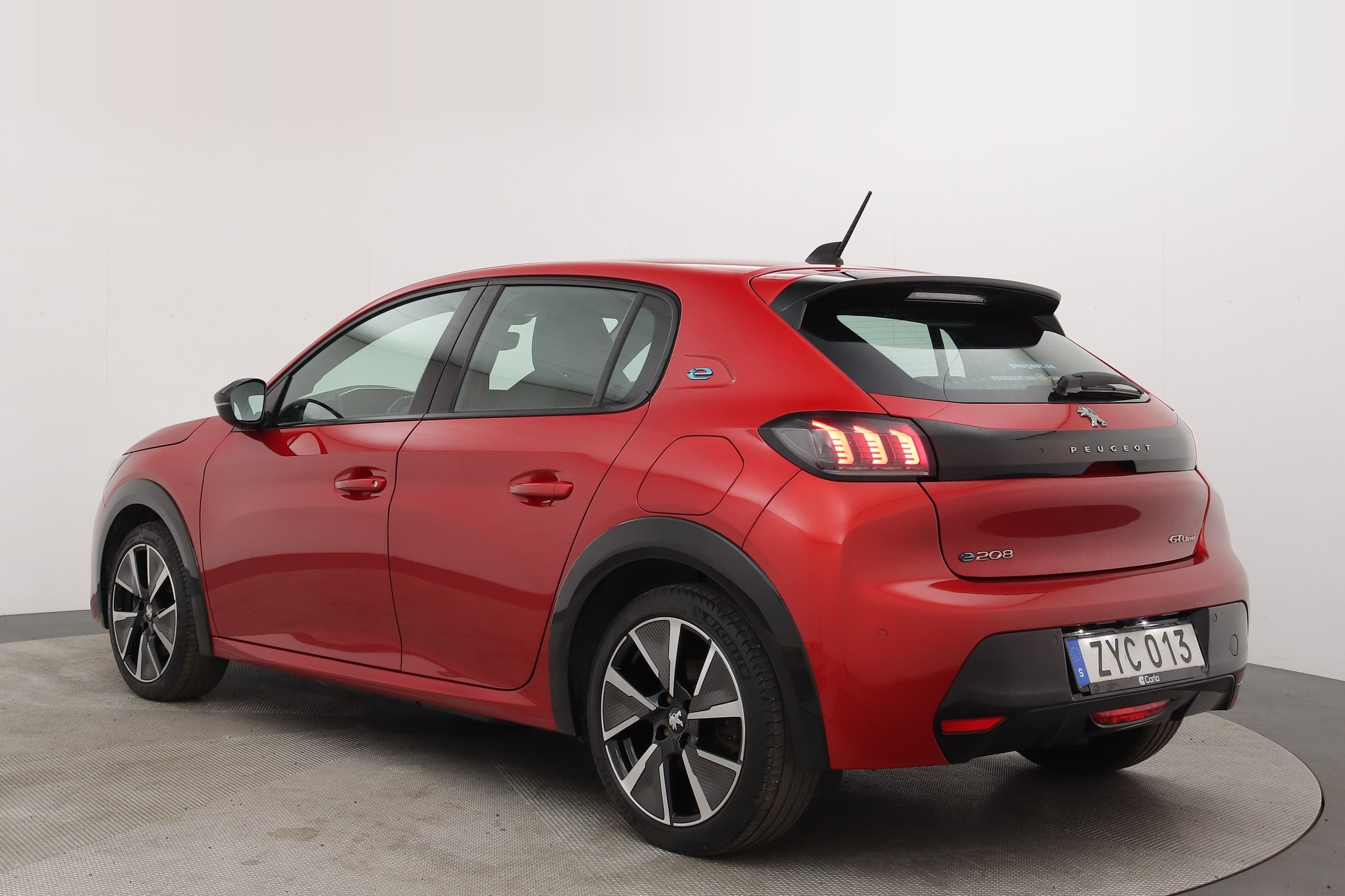 Peugeot e-208