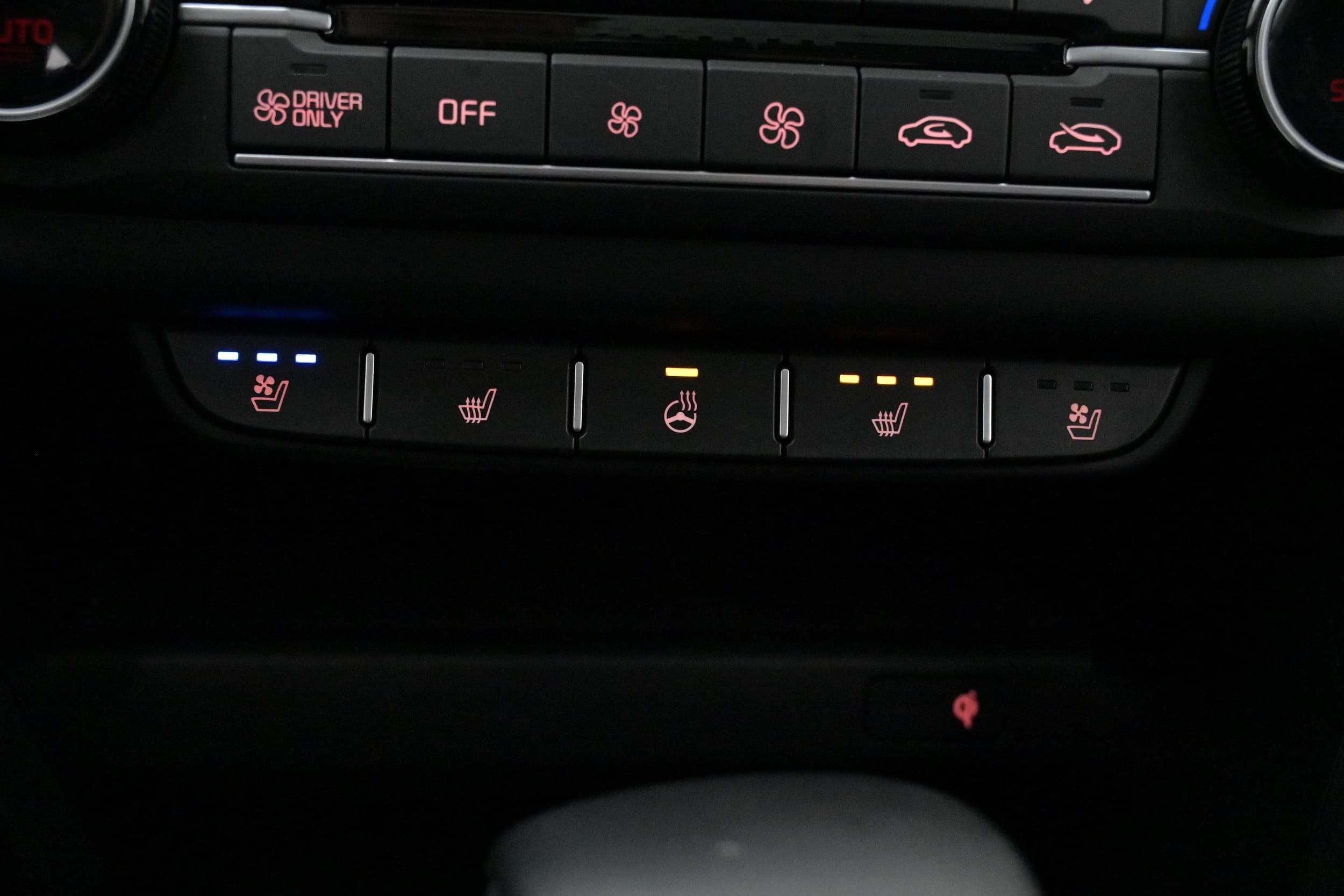 Rattvärme samt värme och ventilerade framstolar