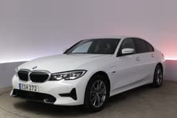 BMW 330e