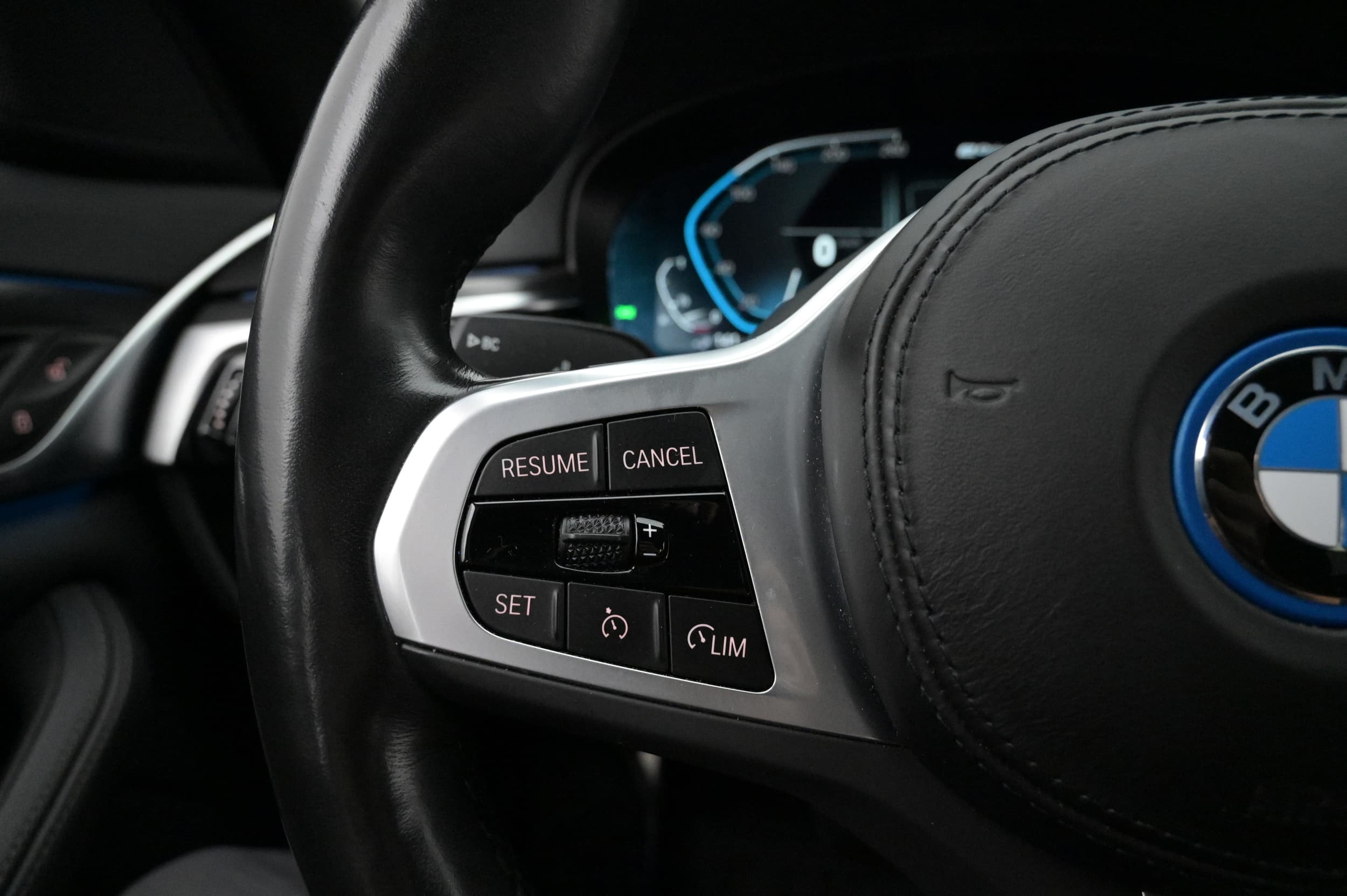 Multifunktionsratt med farthållare