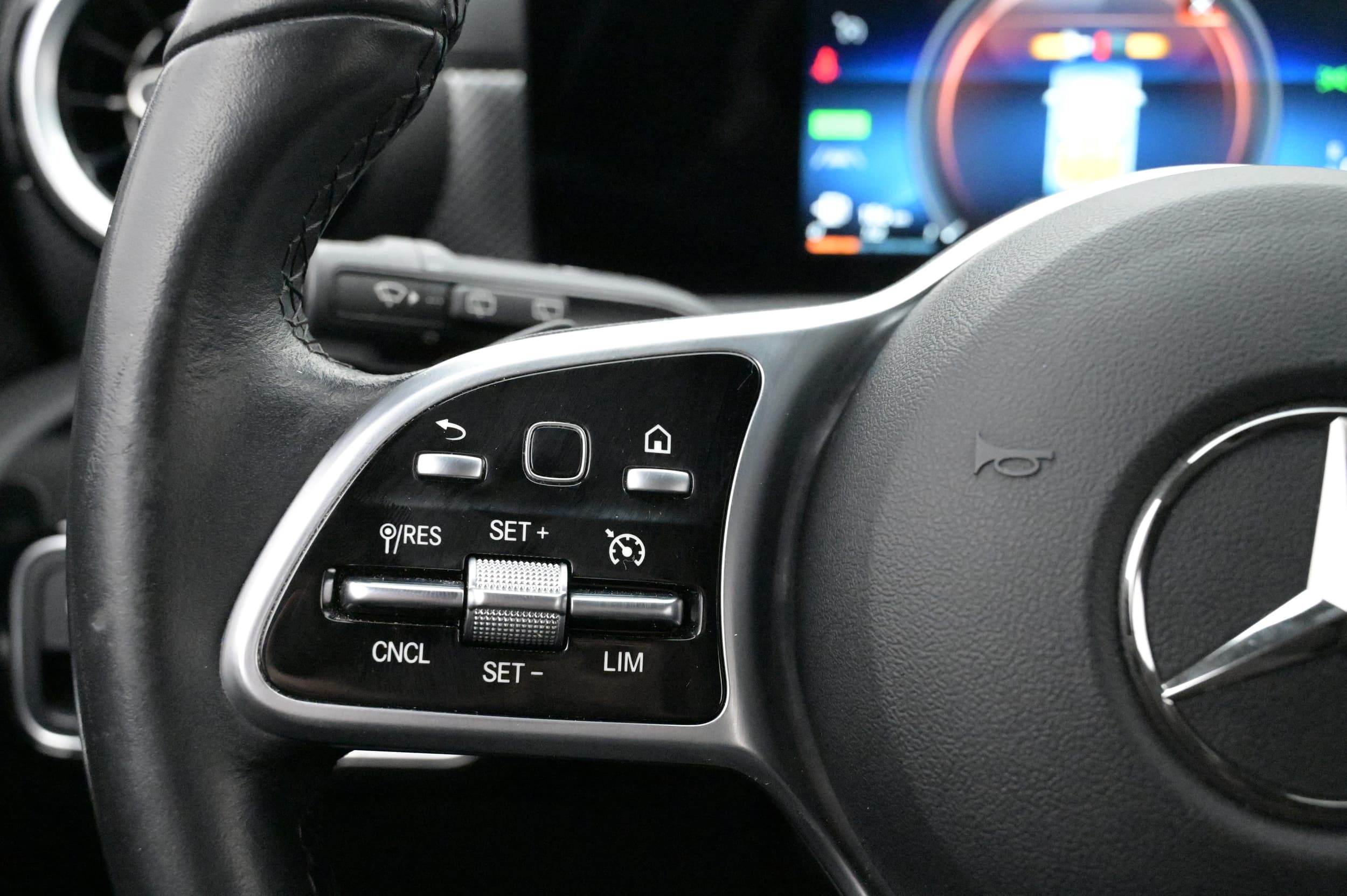 Multifunktionsratt med farthållare