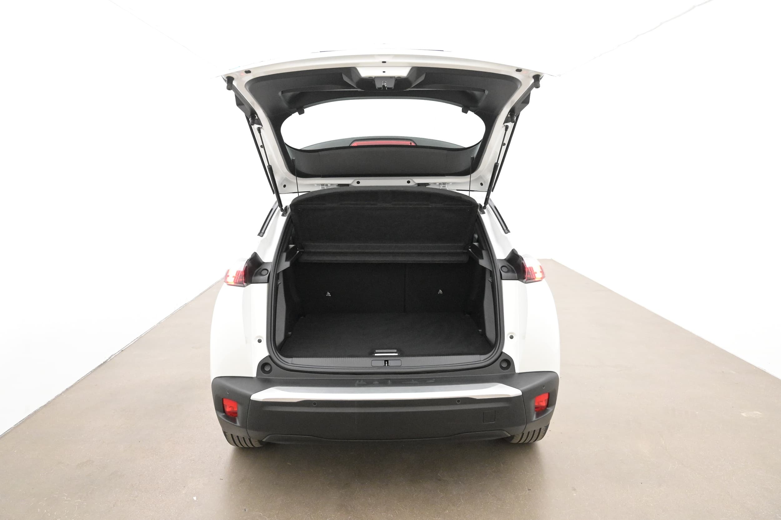 Peugeot e-2008