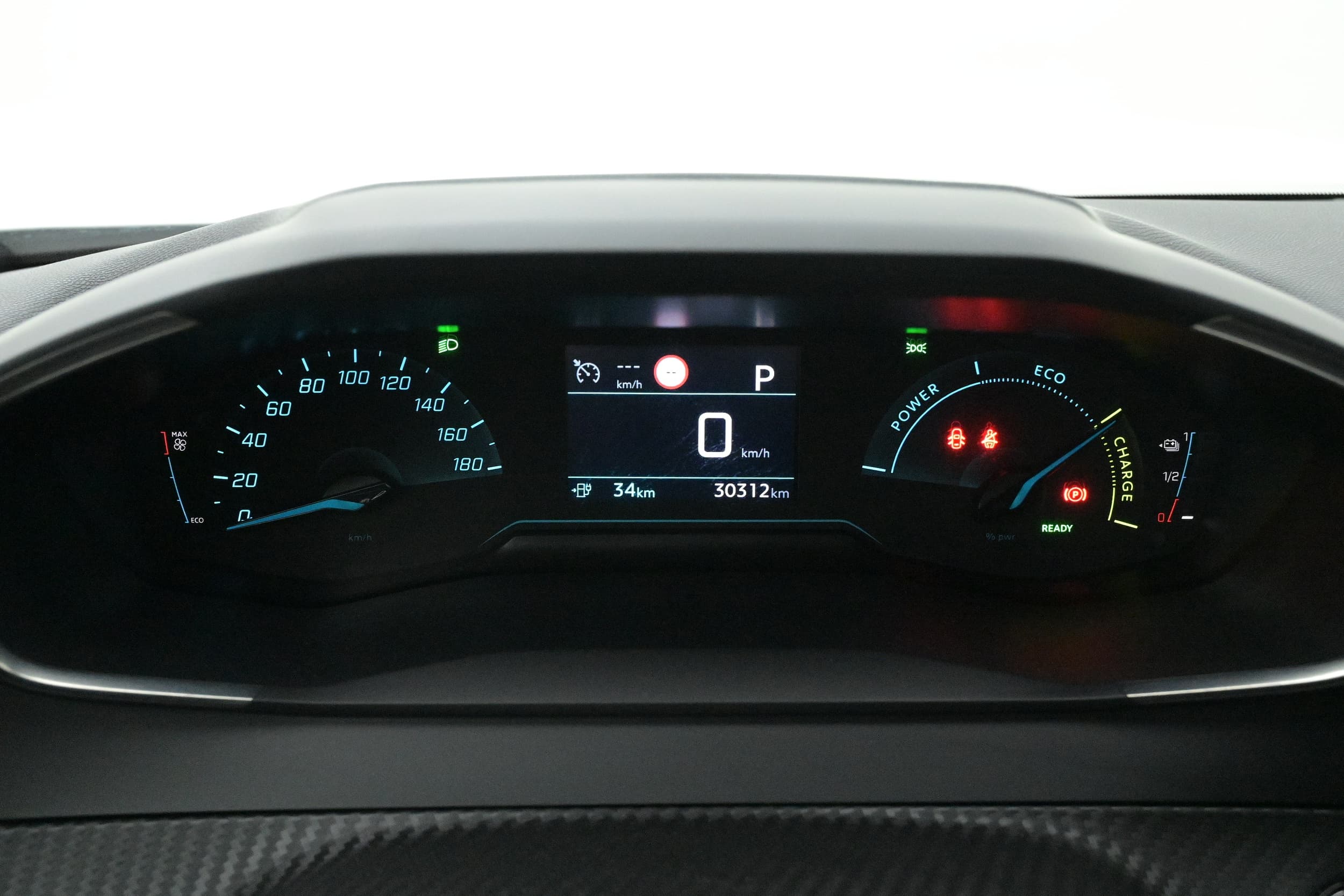 Peugeot e-2008