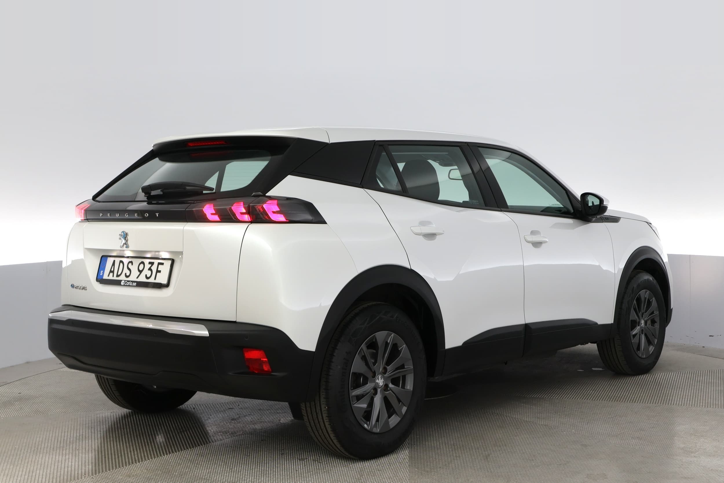 Peugeot e-2008