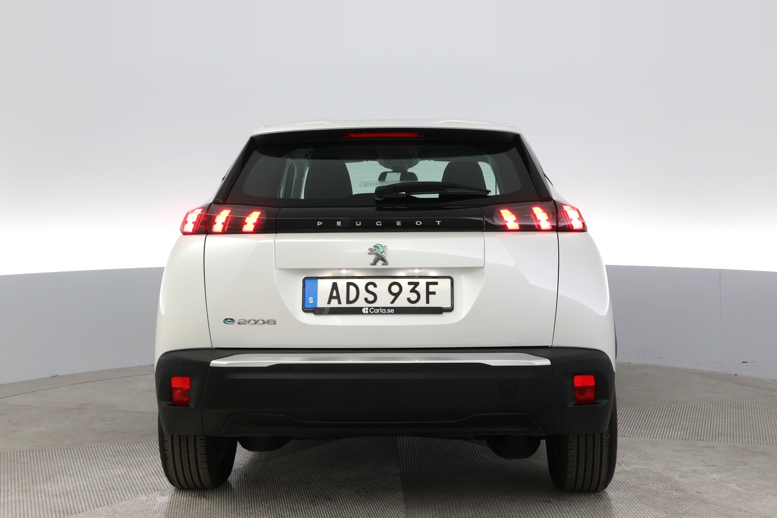 Peugeot e-2008