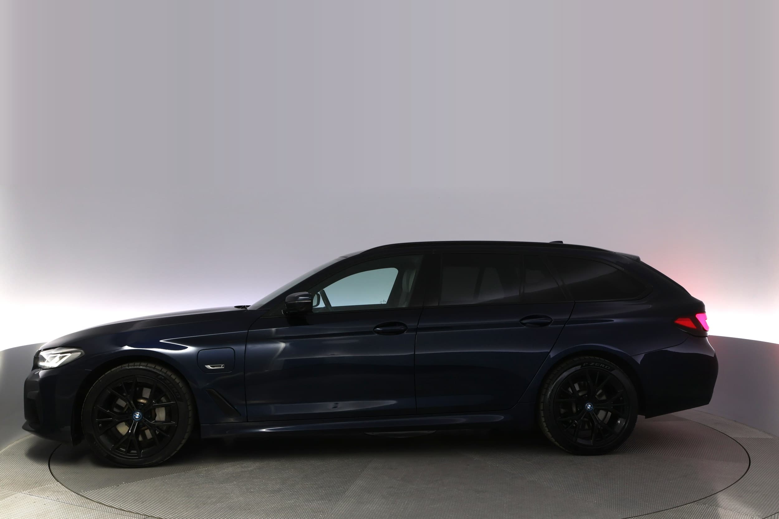 BMW 530e