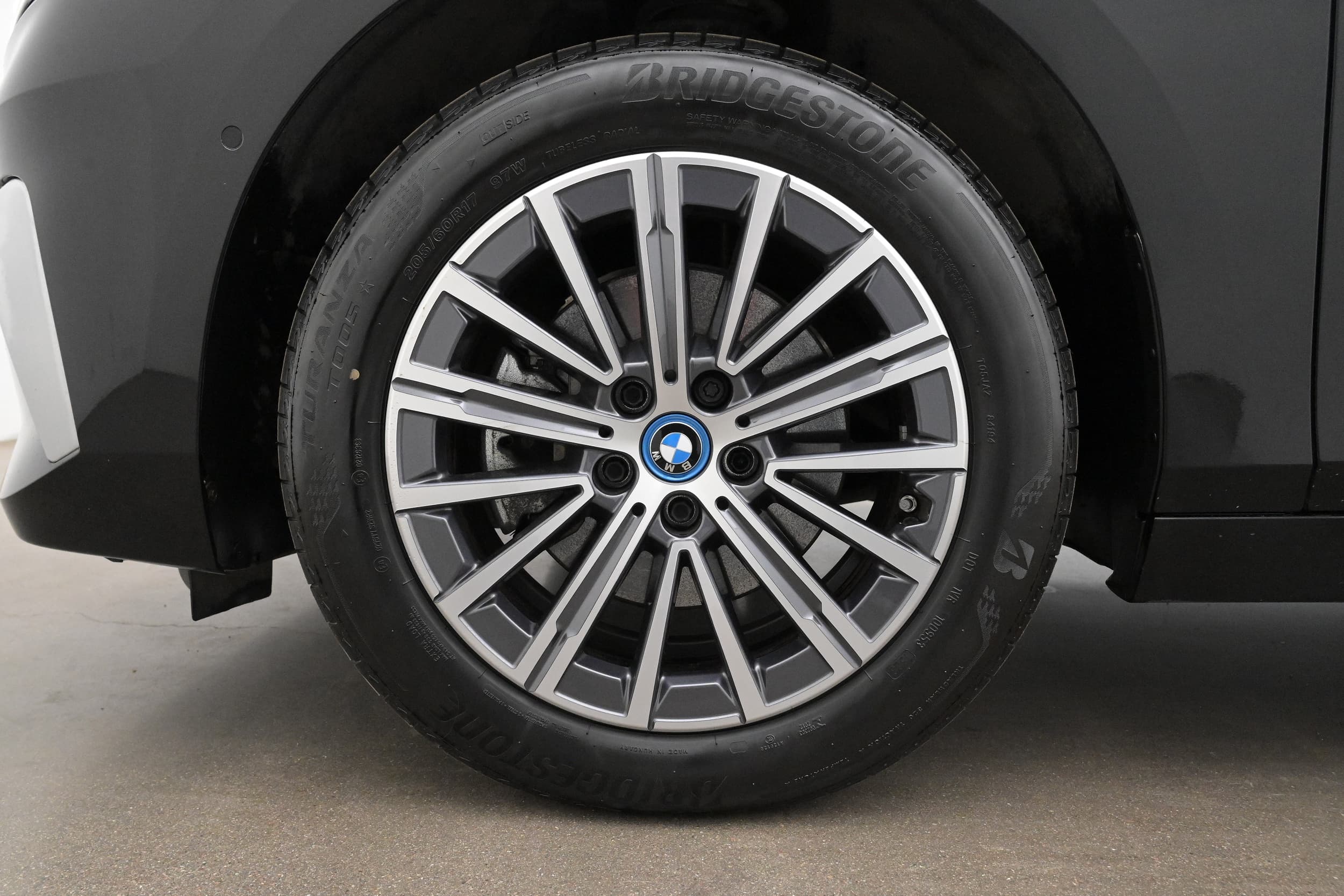BMW 225e