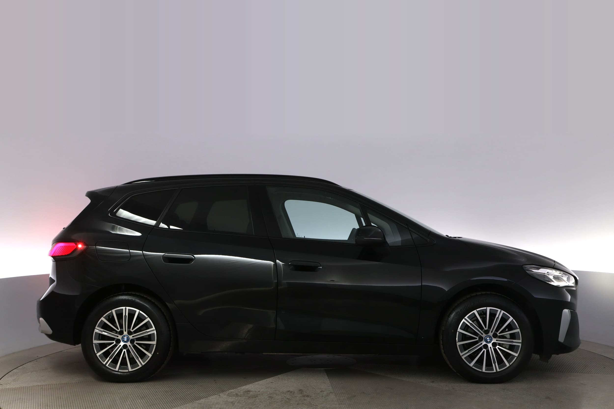 BMW 225e