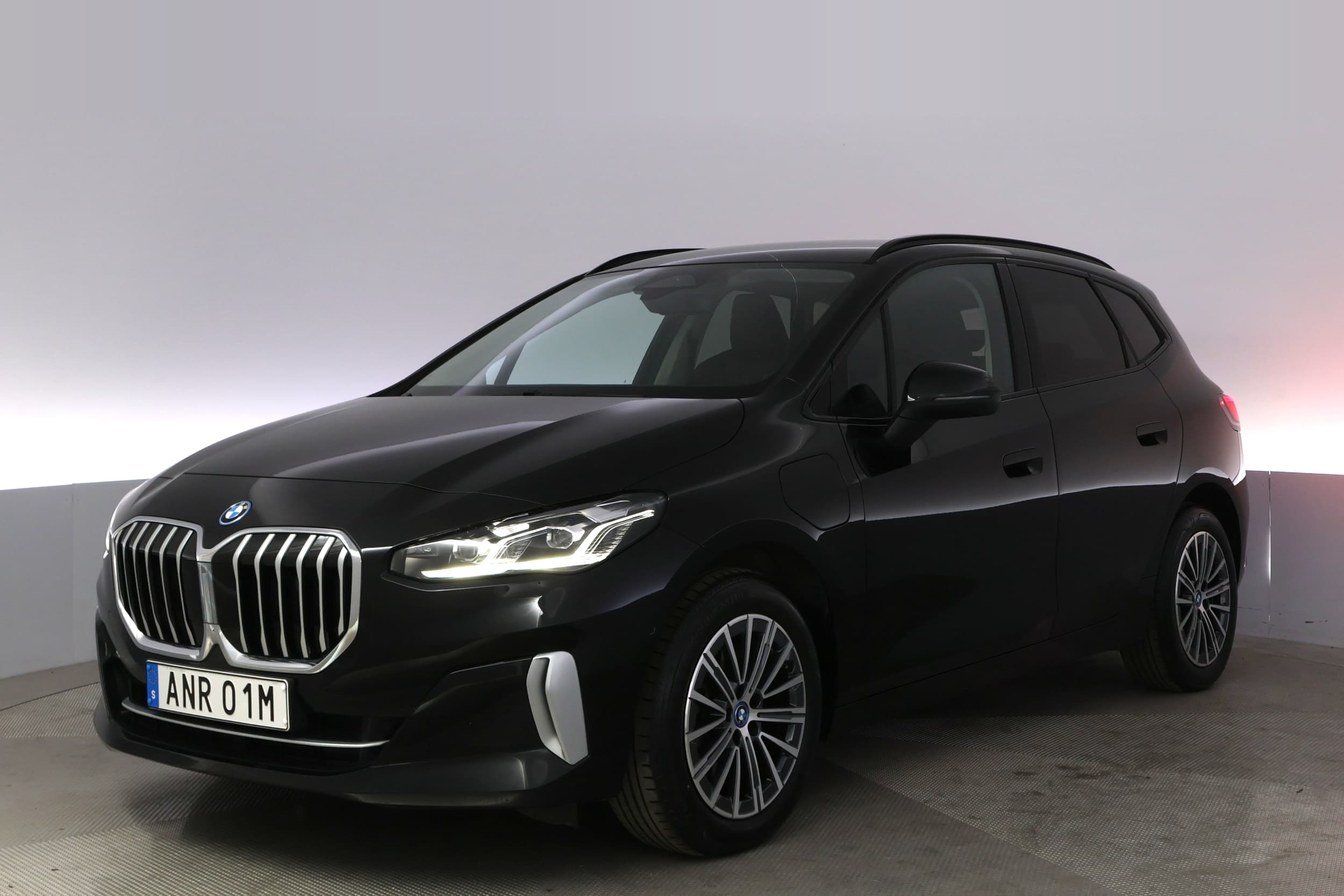 BMW 225e