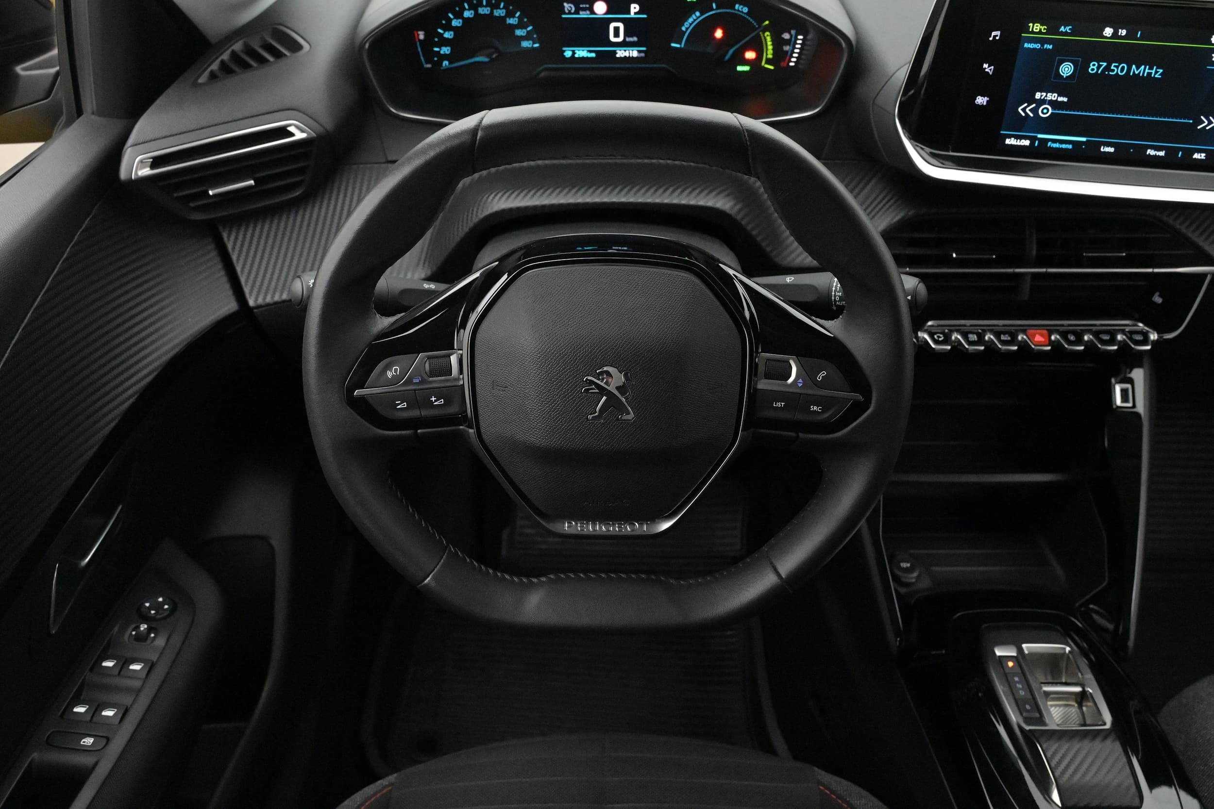Peugeot e-208