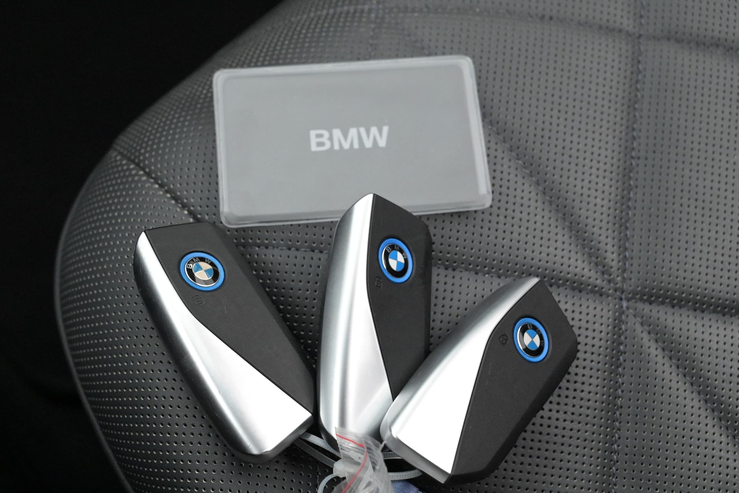 BMW iX