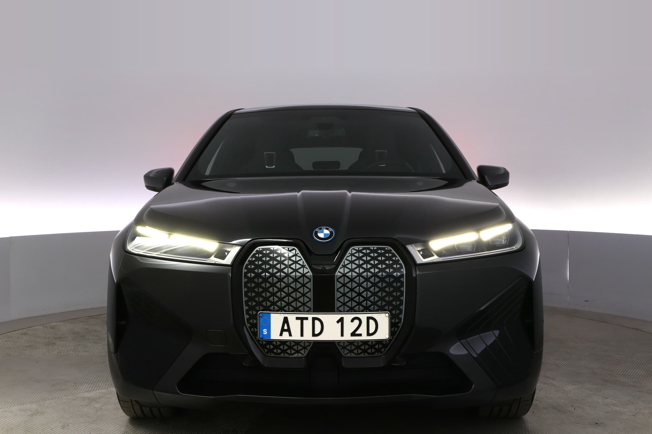 BMW iX