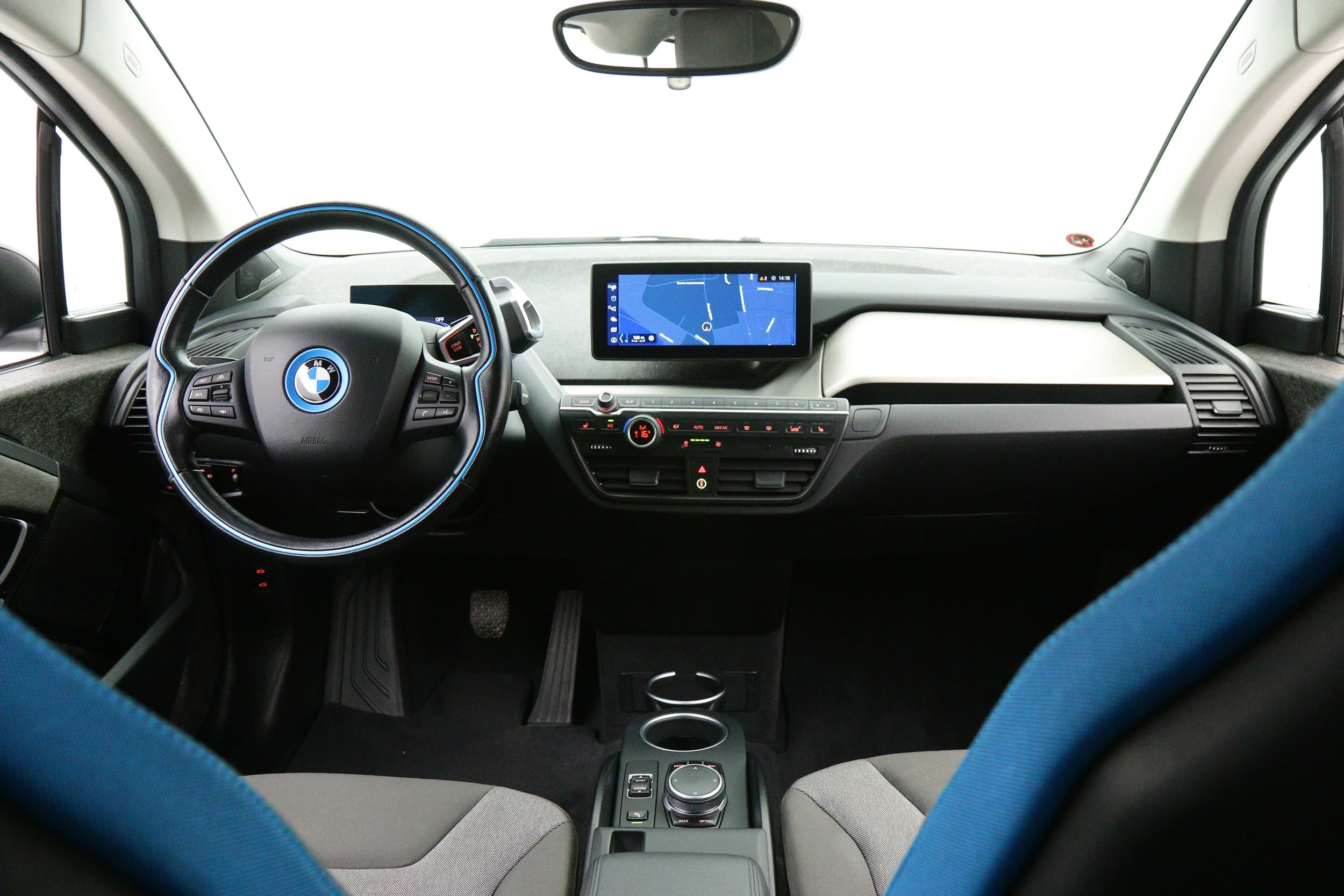 BMW i3s