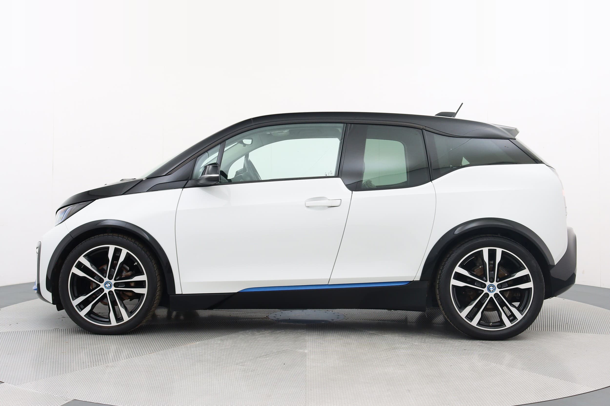 BMW i3s