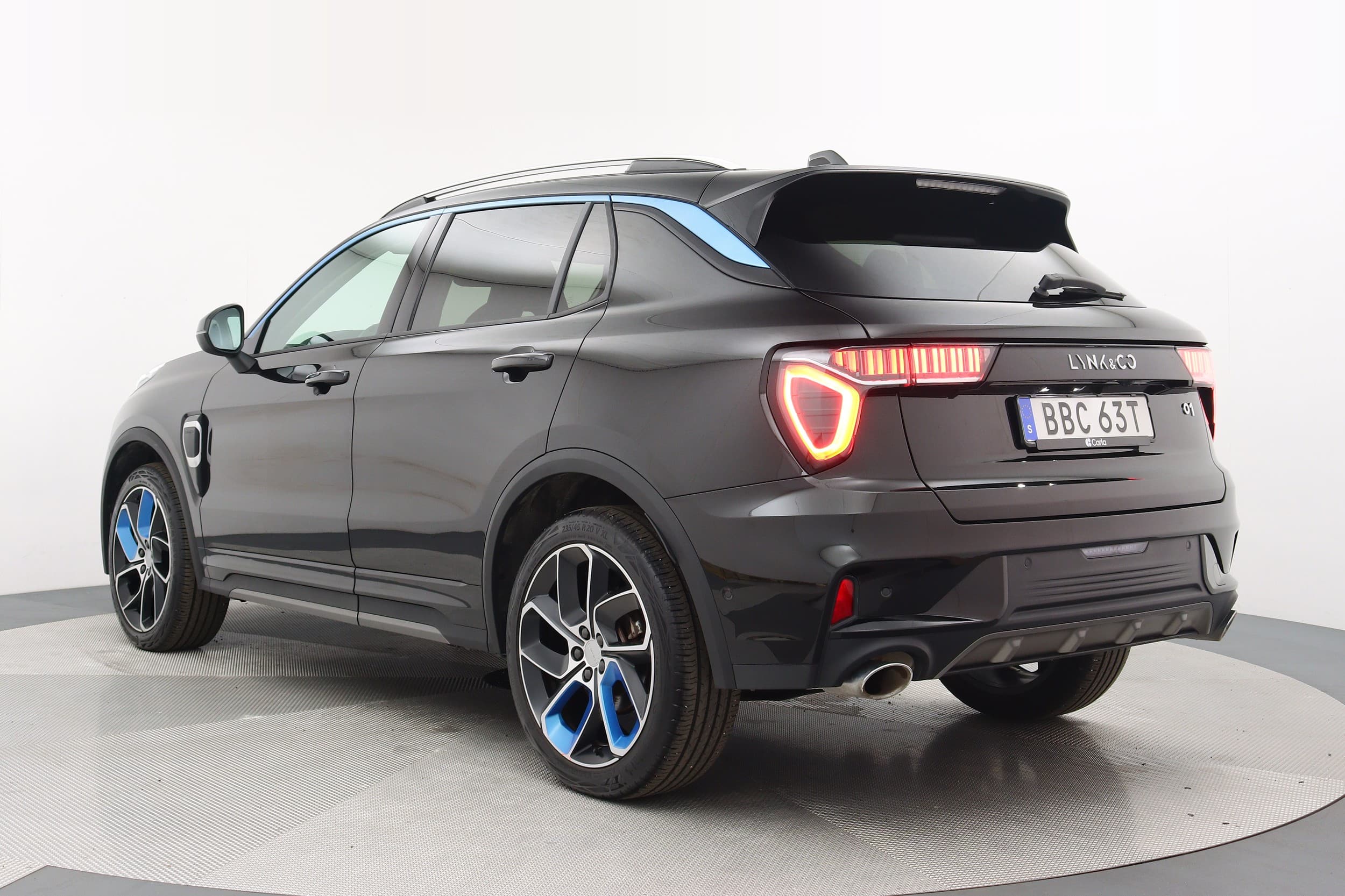 Lynk & Co 01