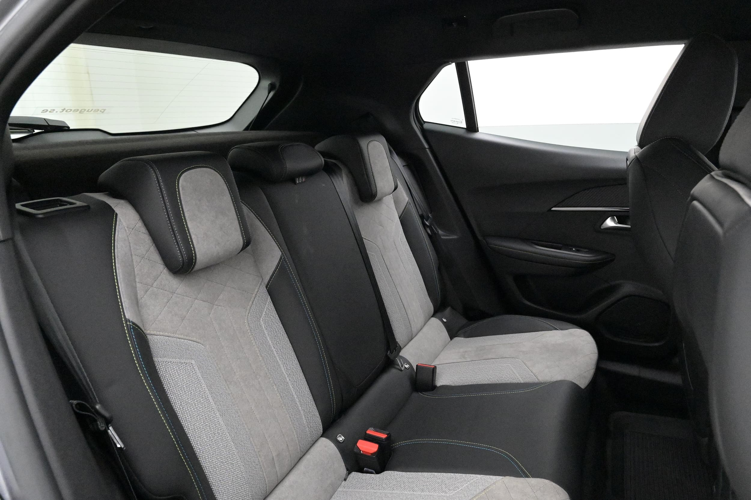 Peugeot e-2008