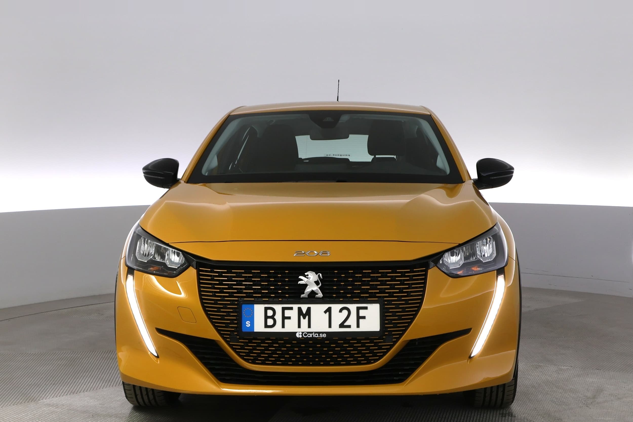 Peugeot e-208