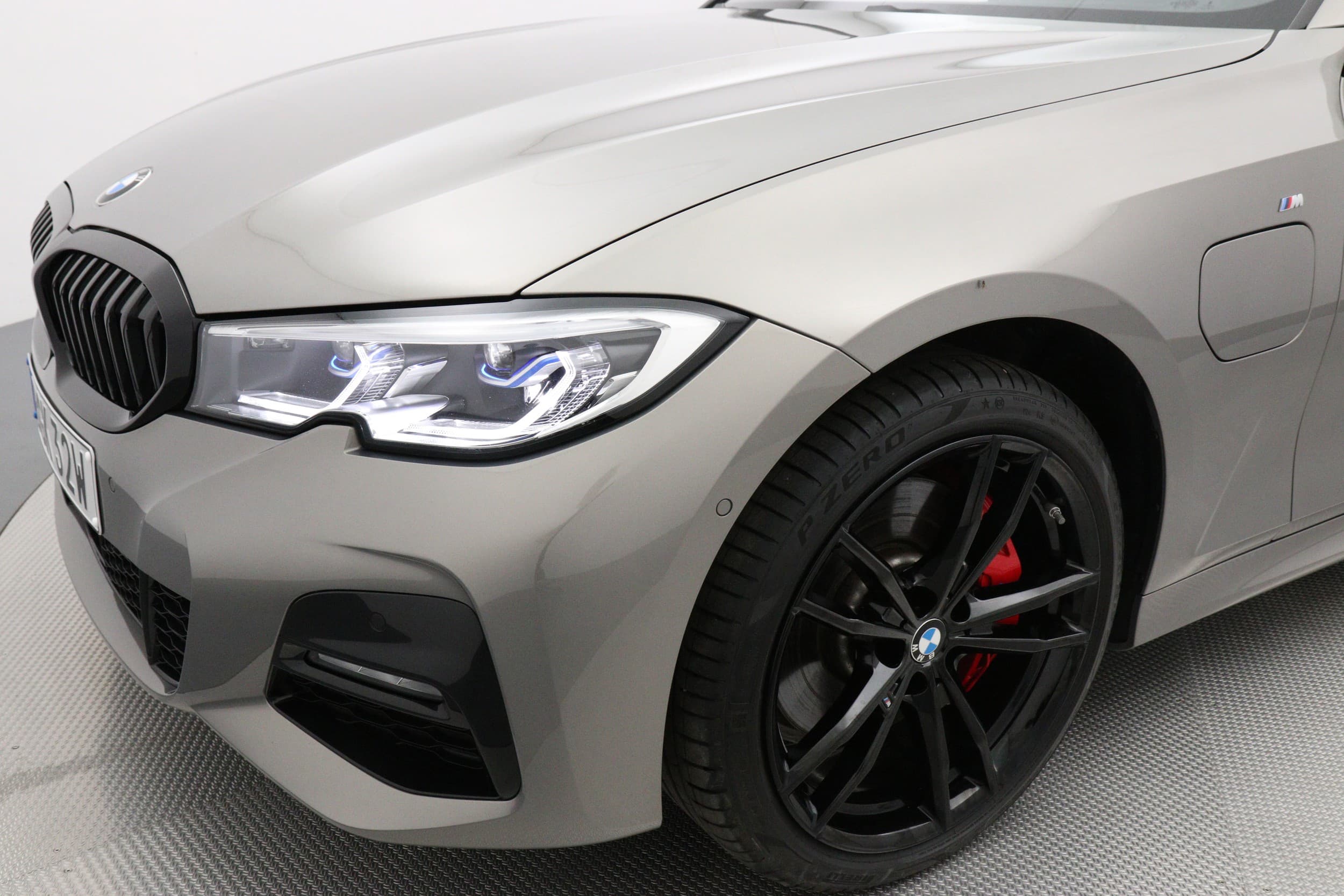 BMW 330e