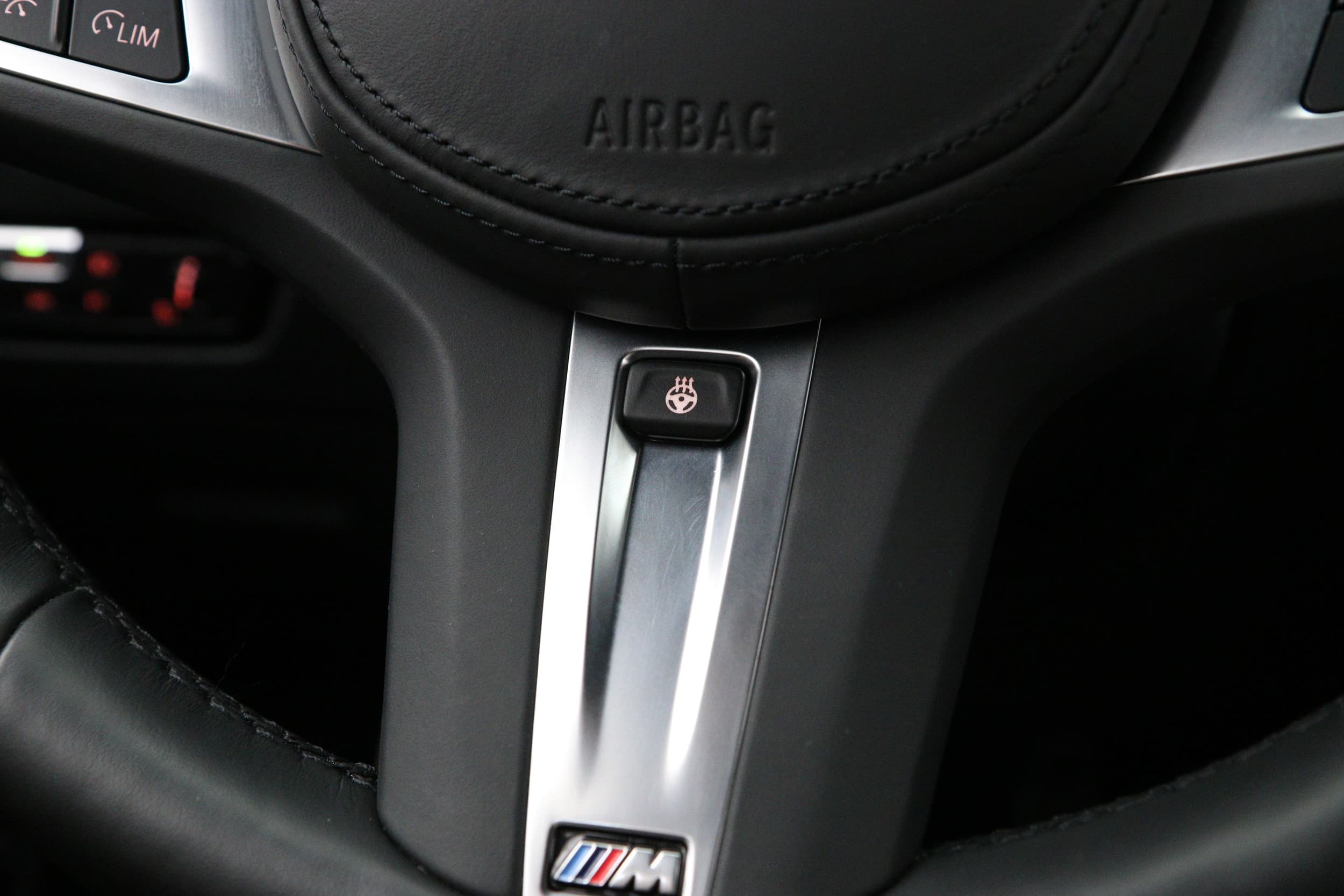 BMW 330e