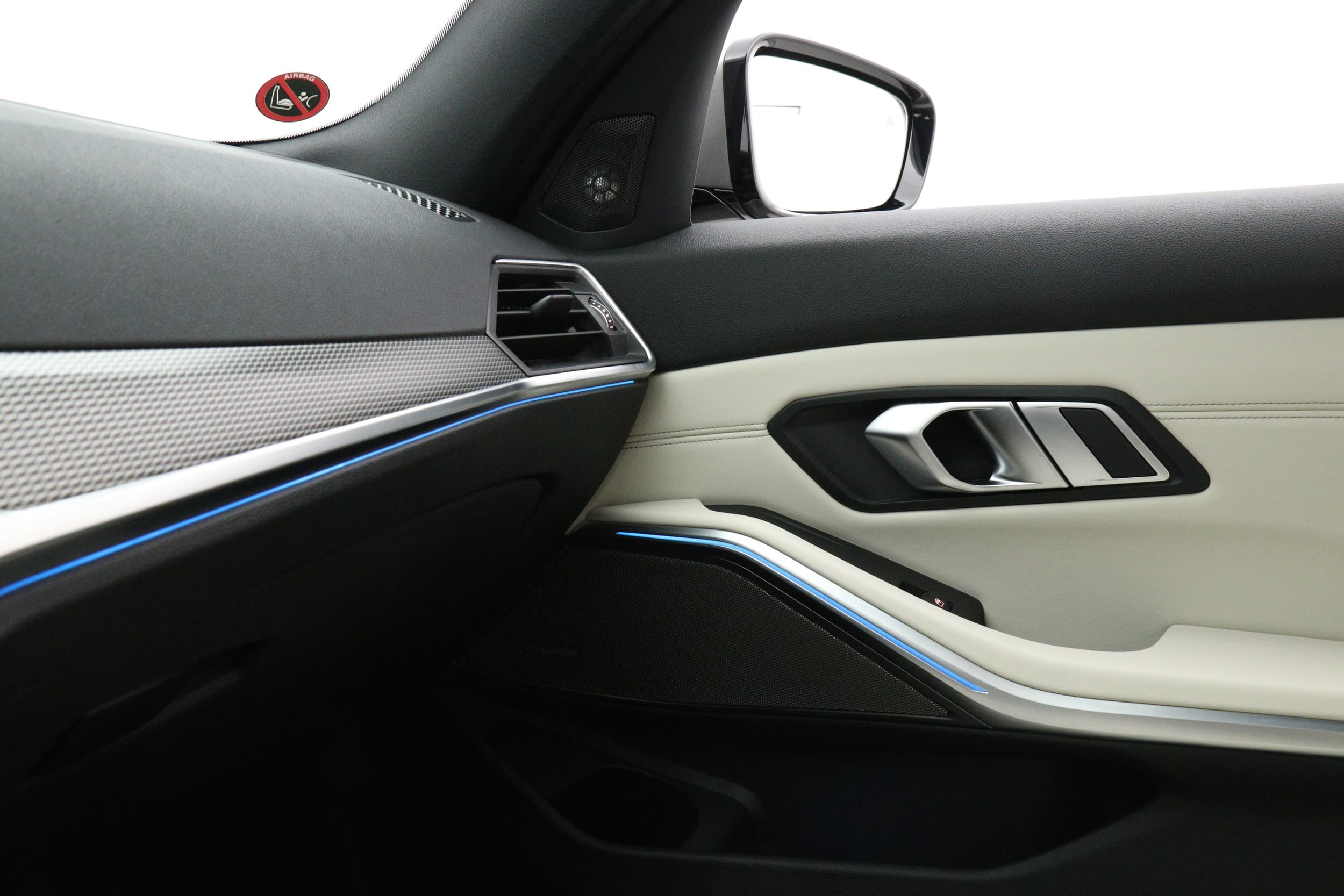 BMW 330e
