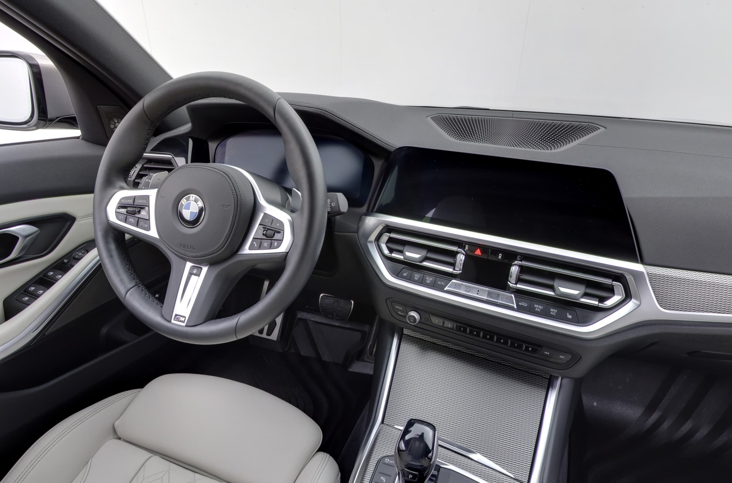 BMW 330e