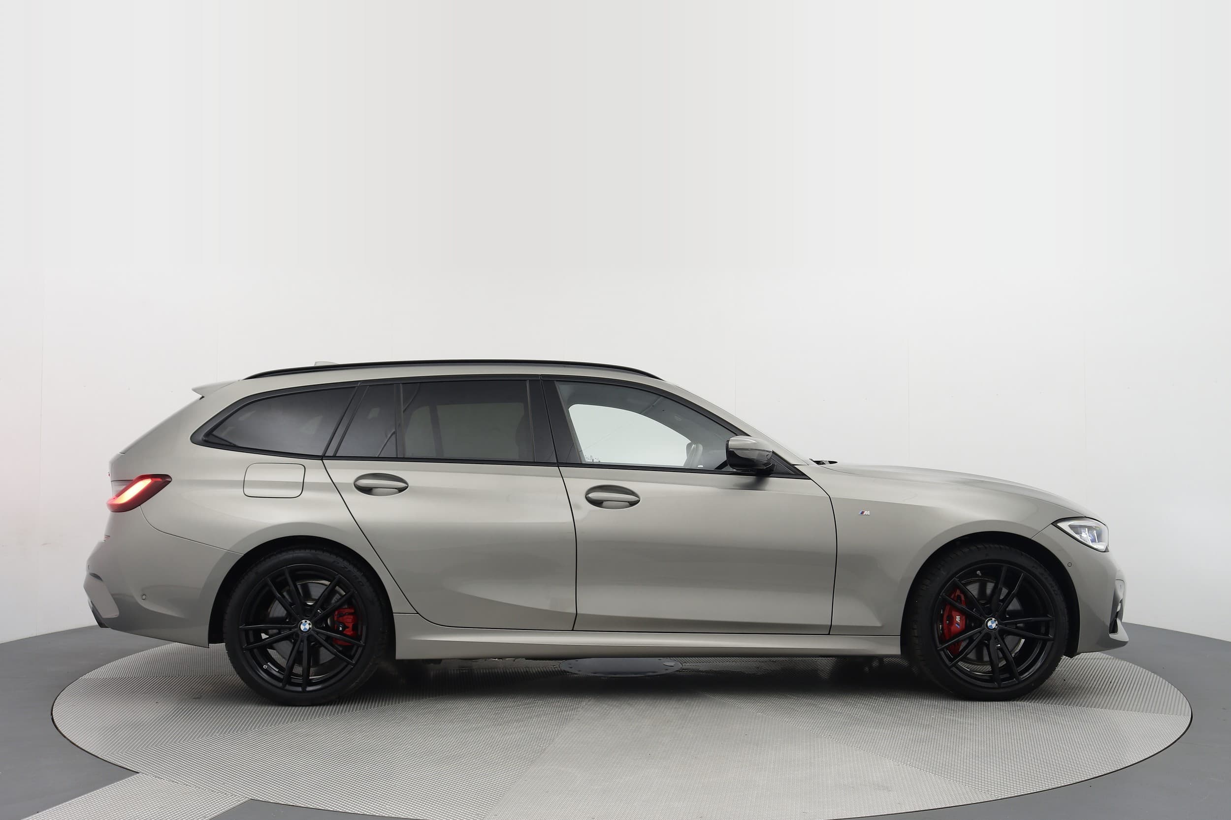 BMW 330e