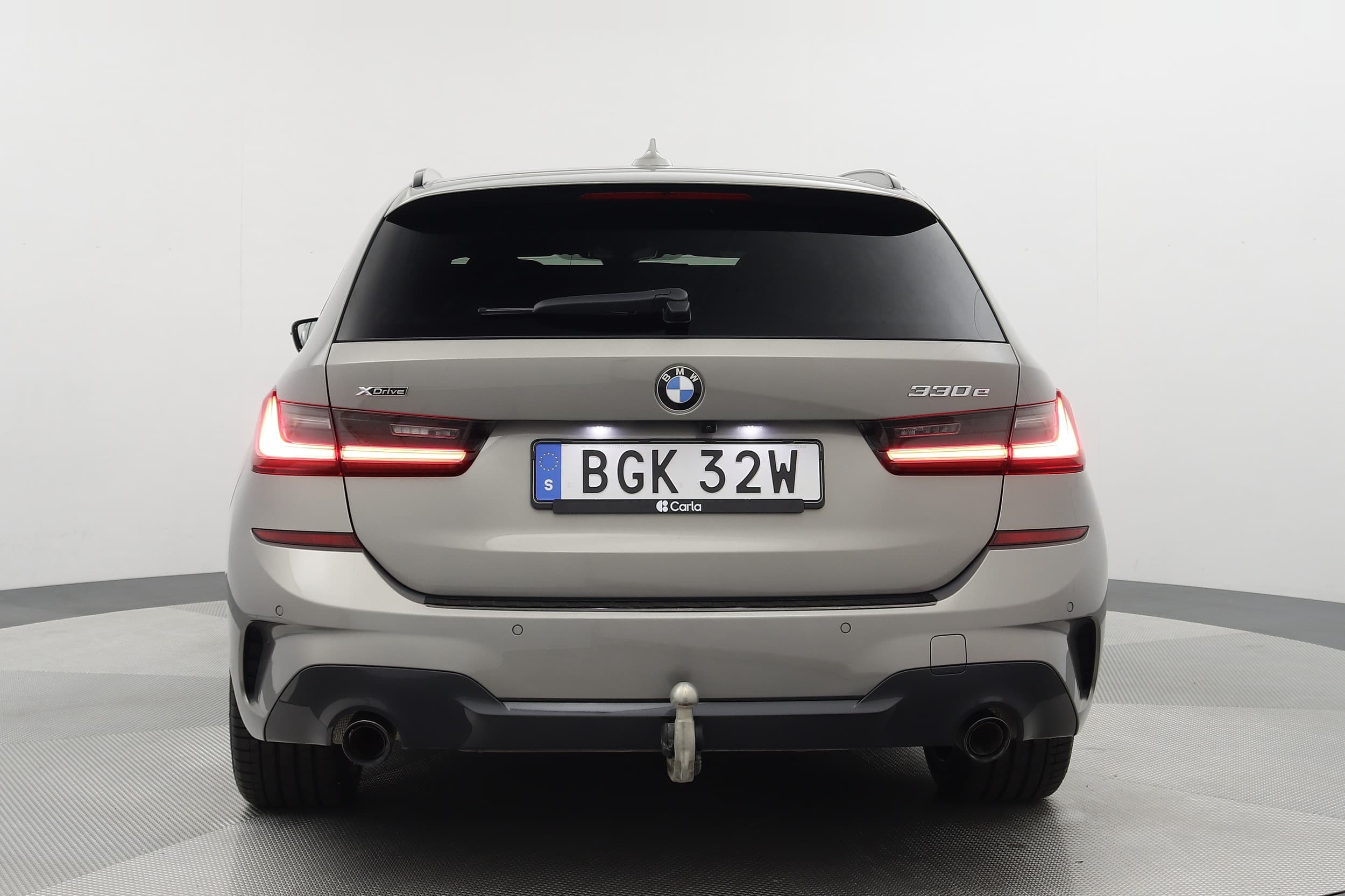 BMW 330e