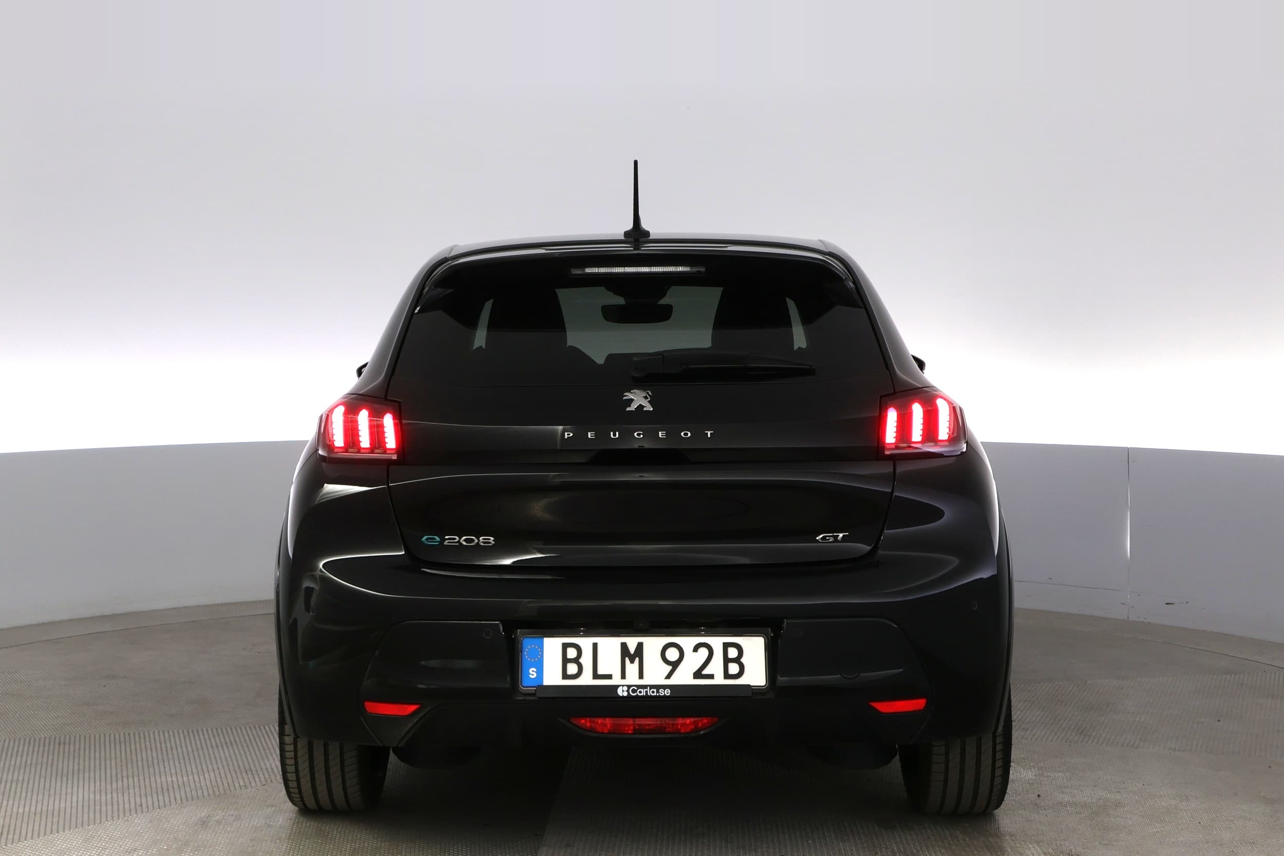 Peugeot e-208