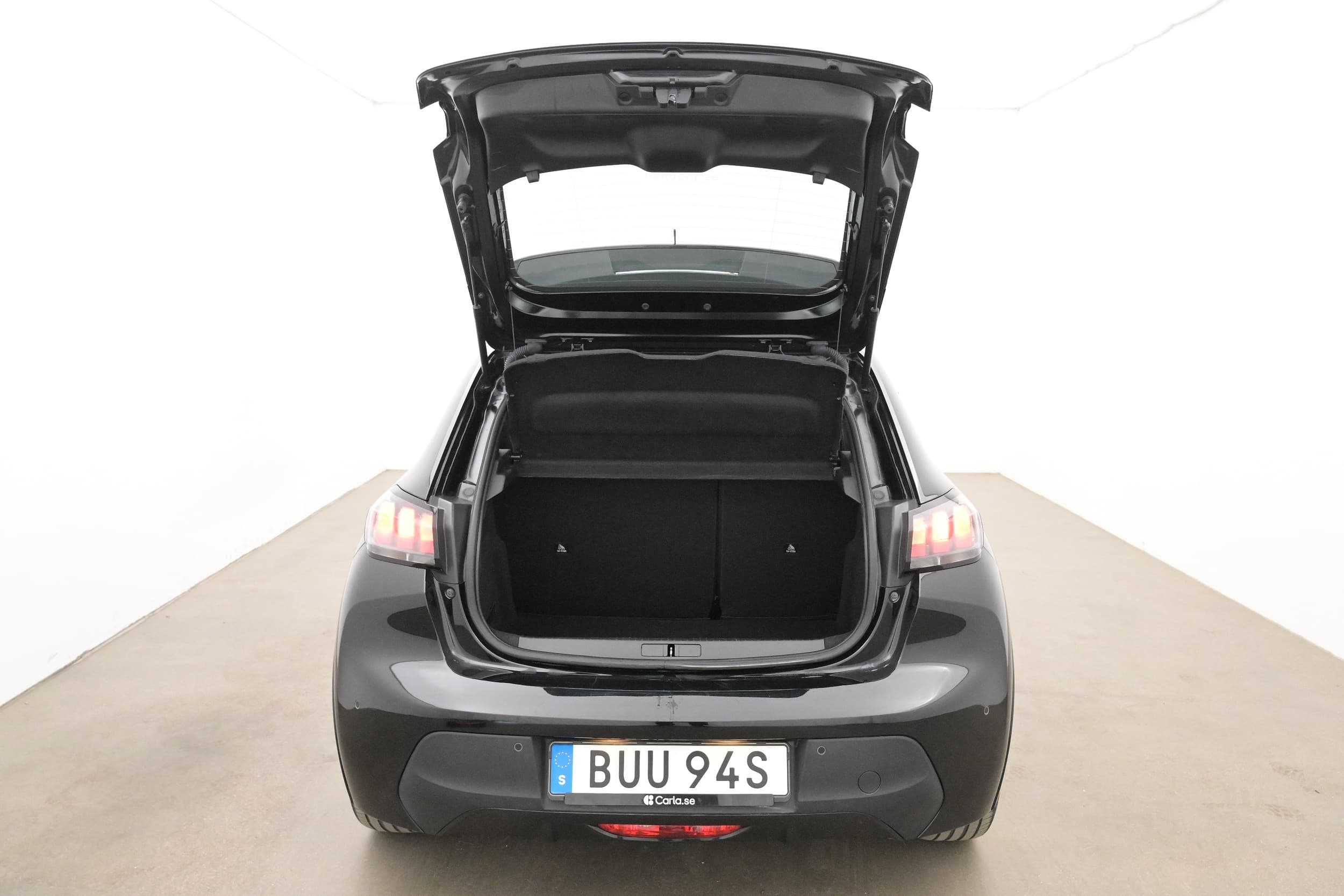 Peugeot e-208