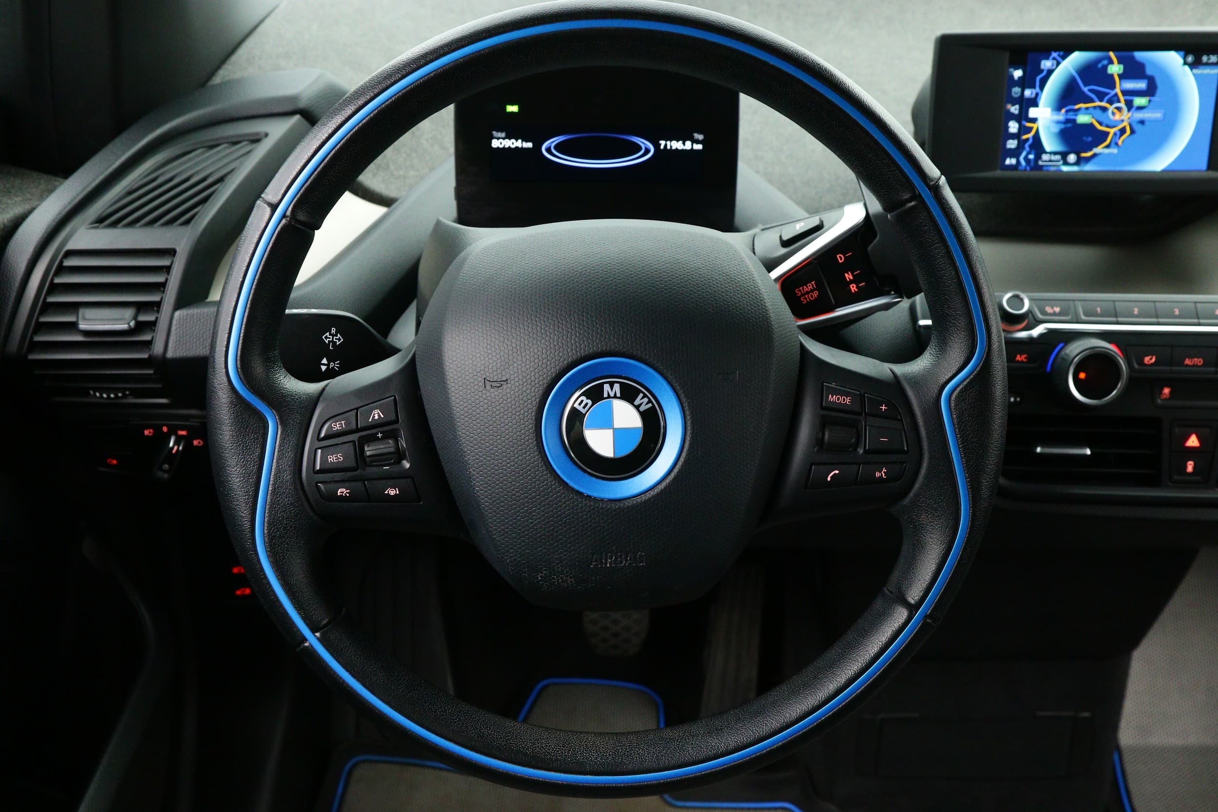 BMW i3s