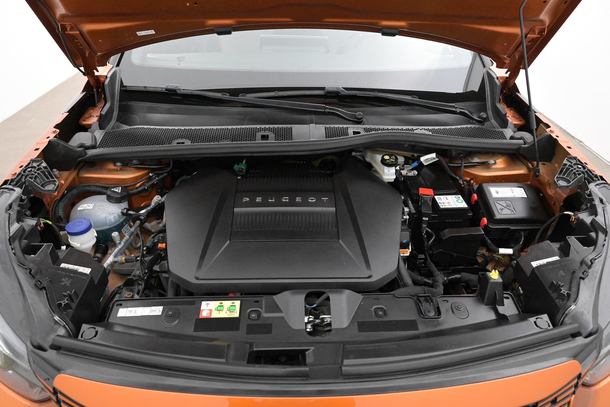 Peugeot e-2008
