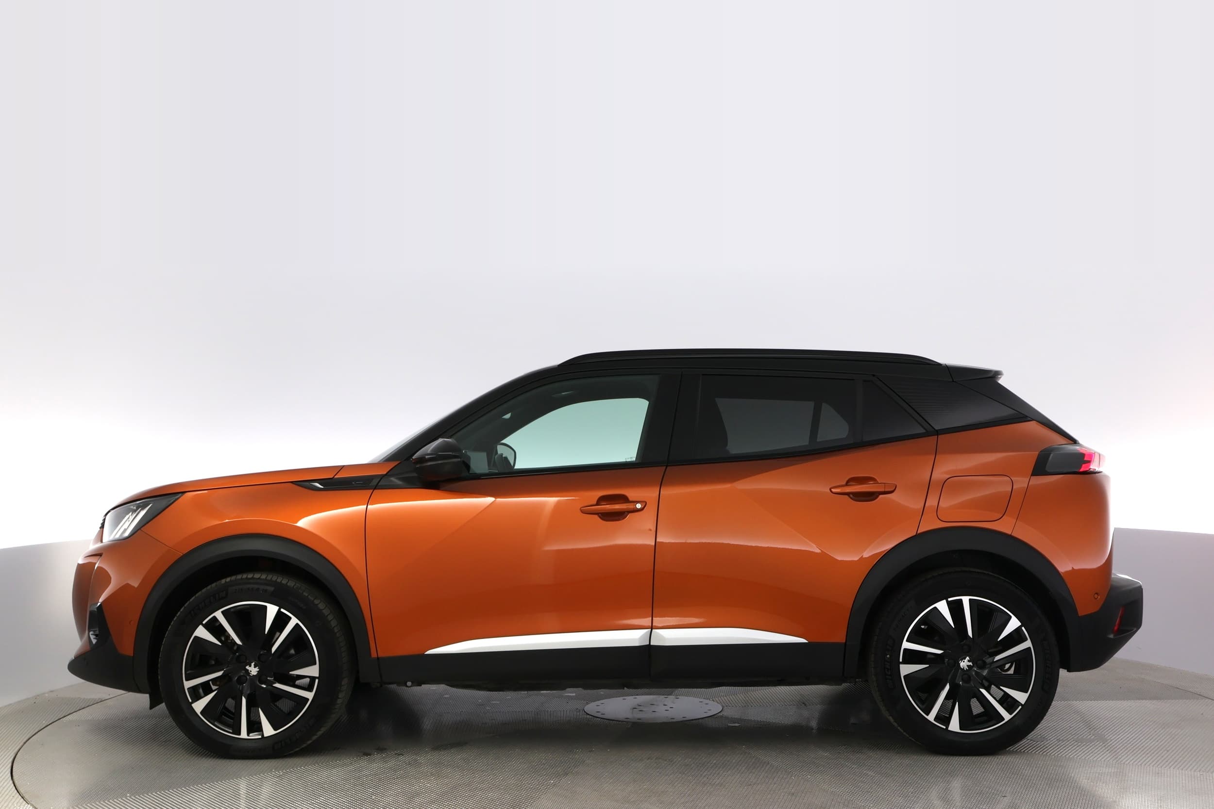 Peugeot e-2008