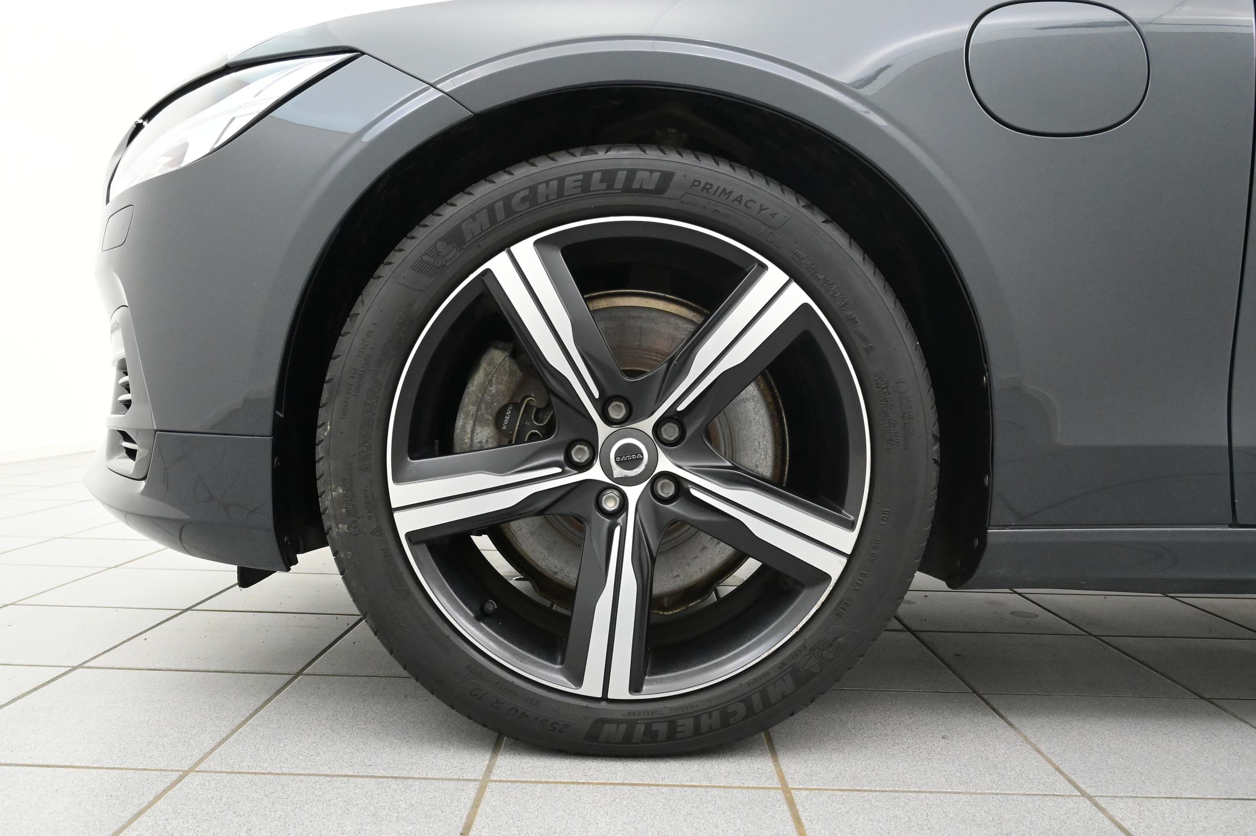 Volvo V90