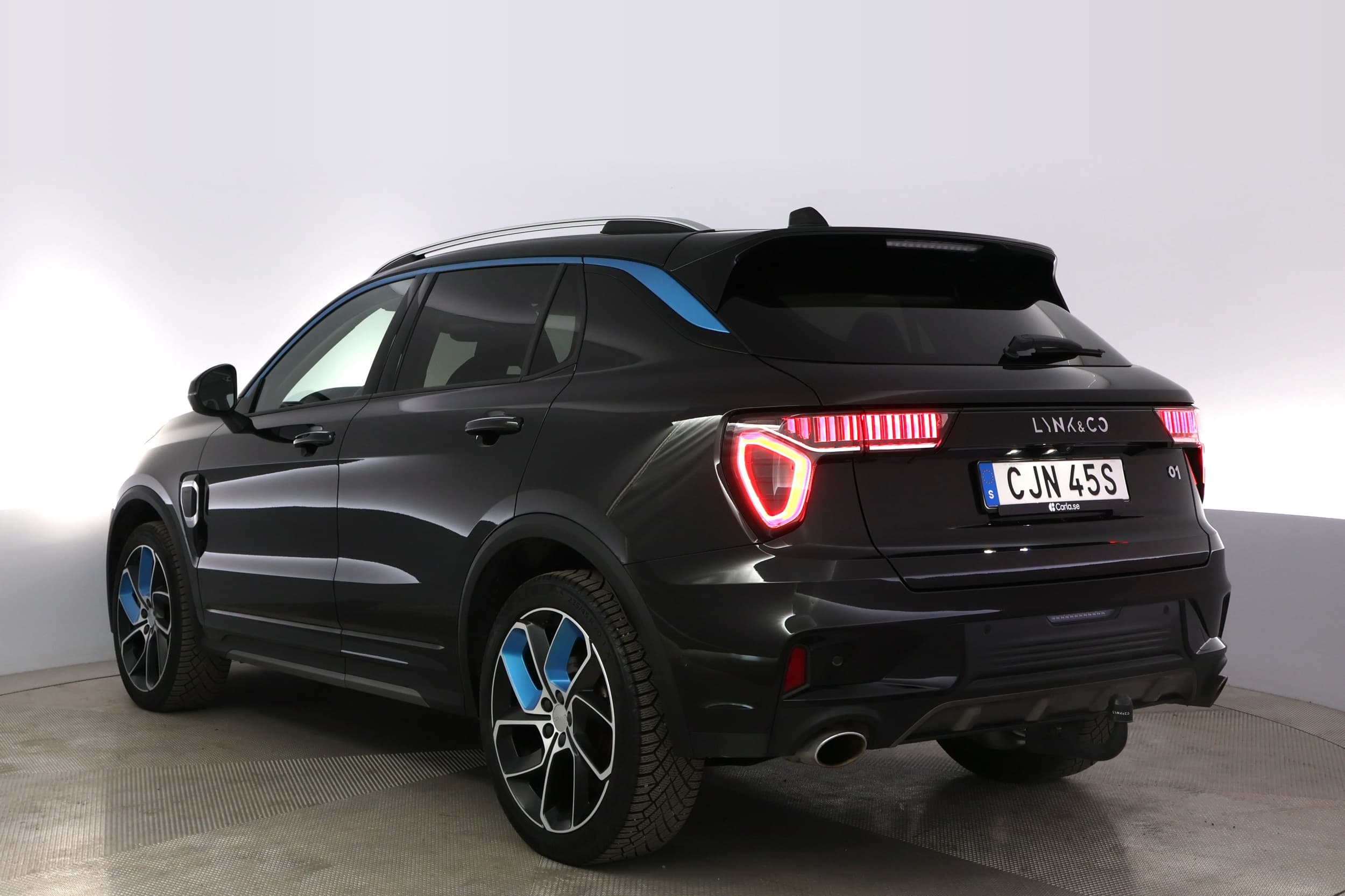 Lynk & Co 01