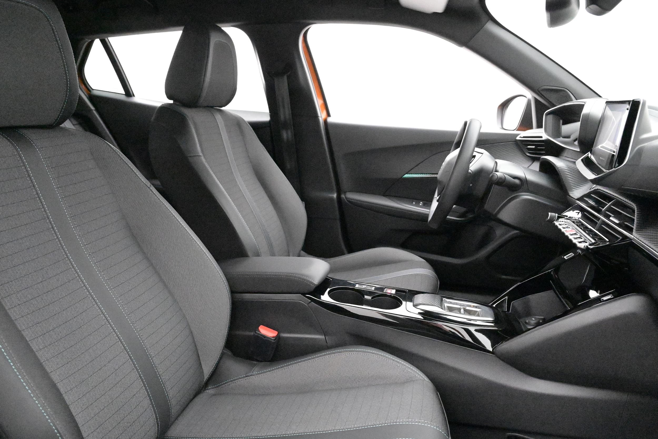 Peugeot e-2008