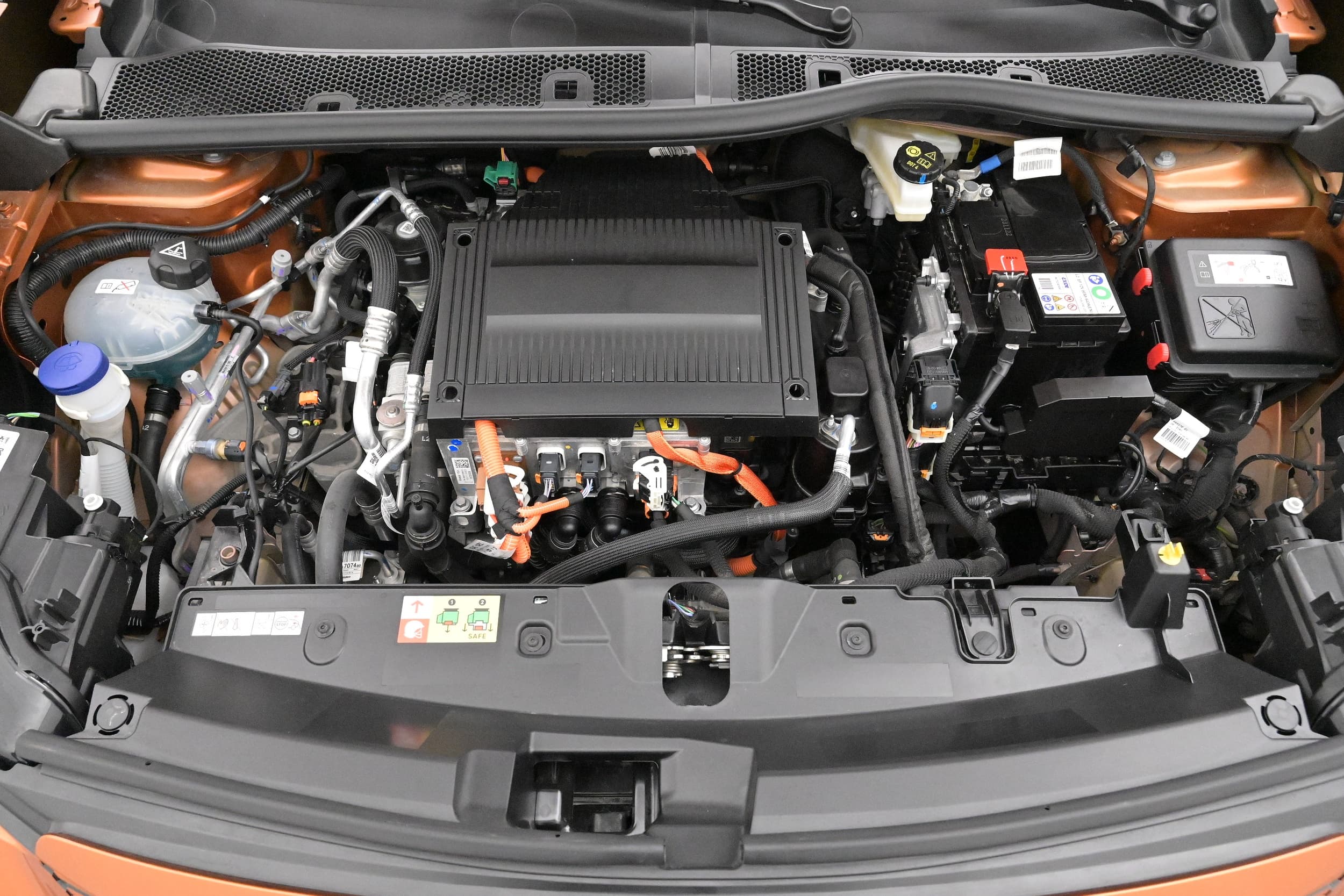 Peugeot e-2008