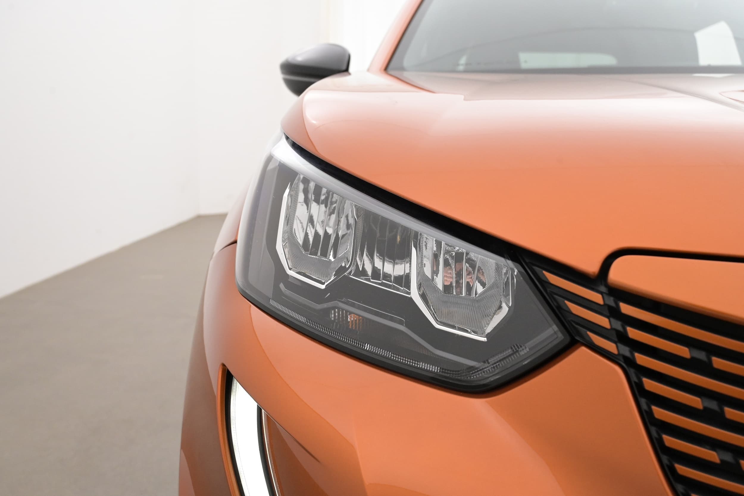 Peugeot e-2008