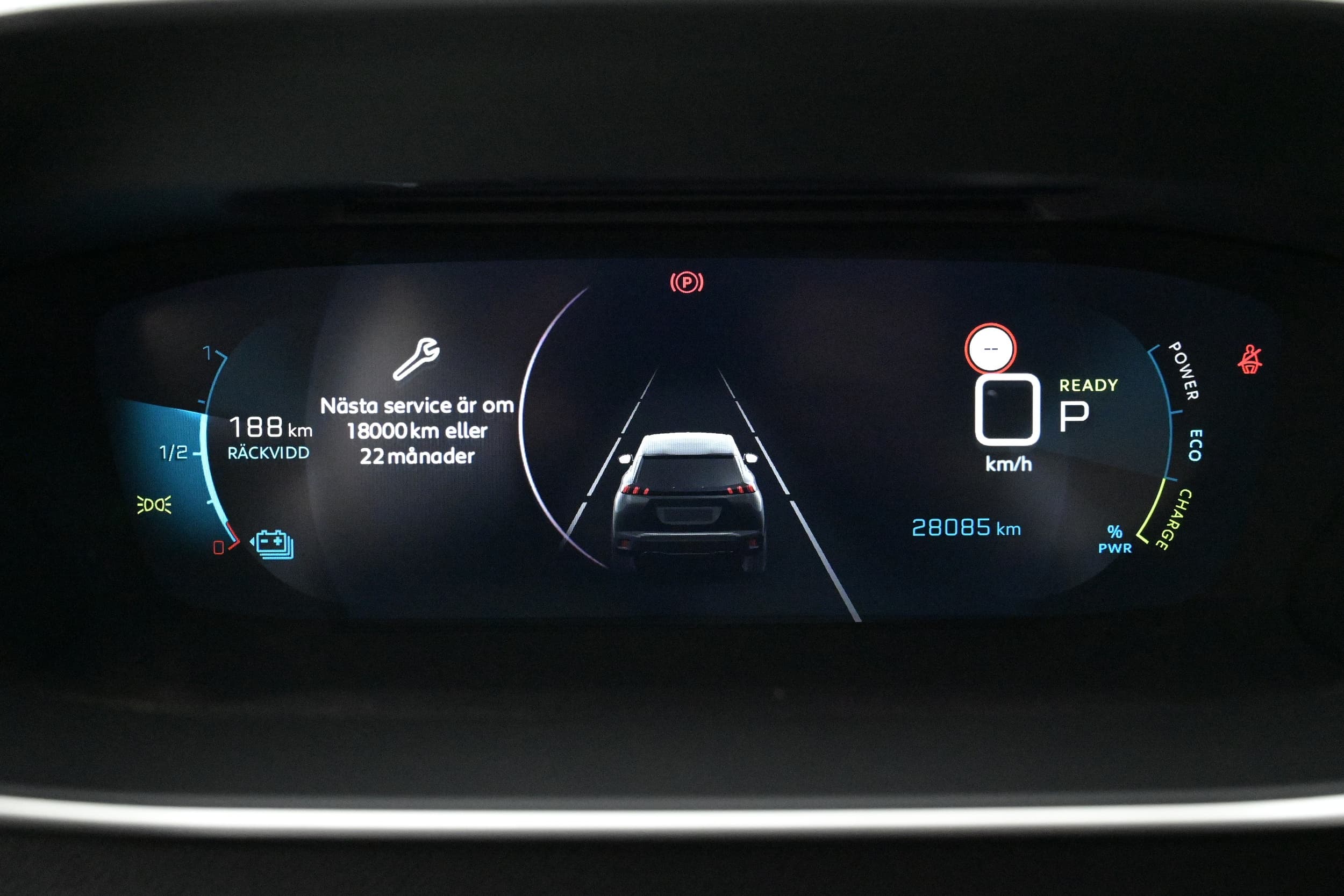 Peugeot e-2008