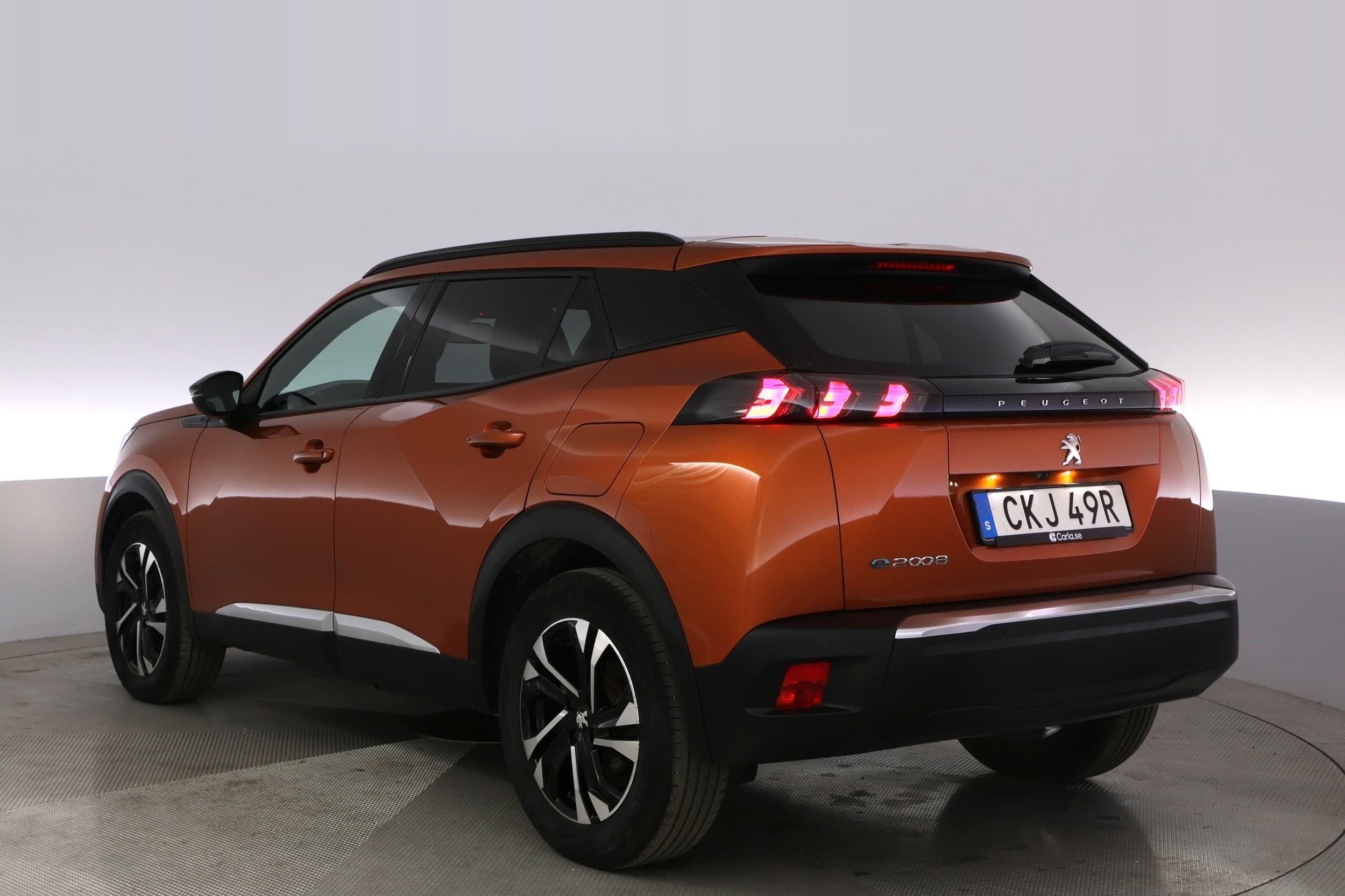 Peugeot e-2008