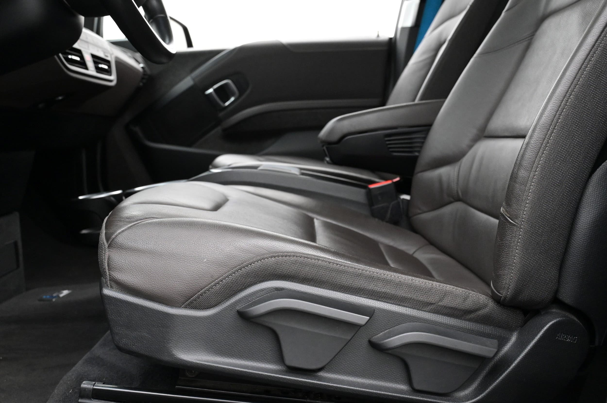 BMW i3s