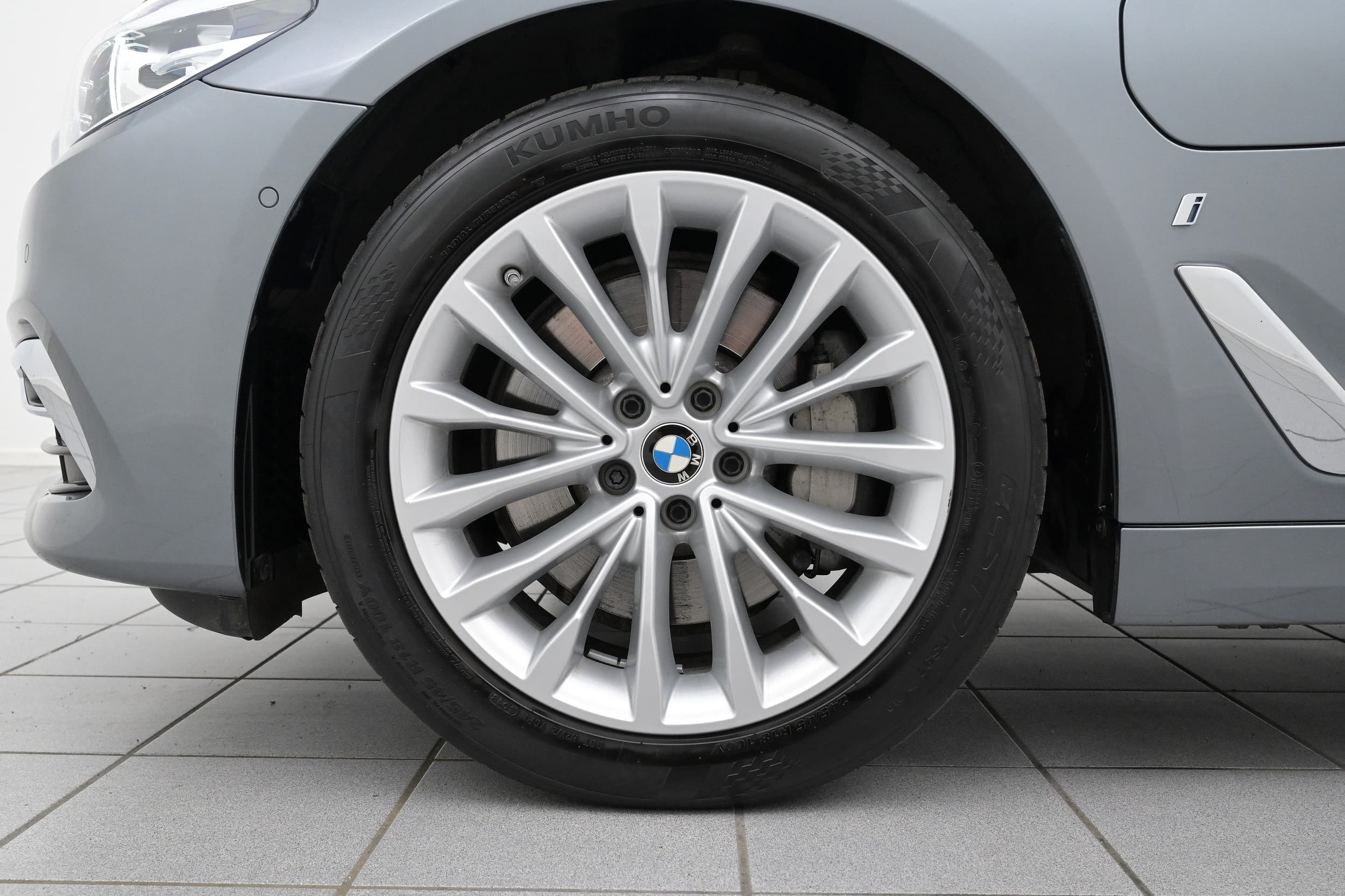 BMW 530e