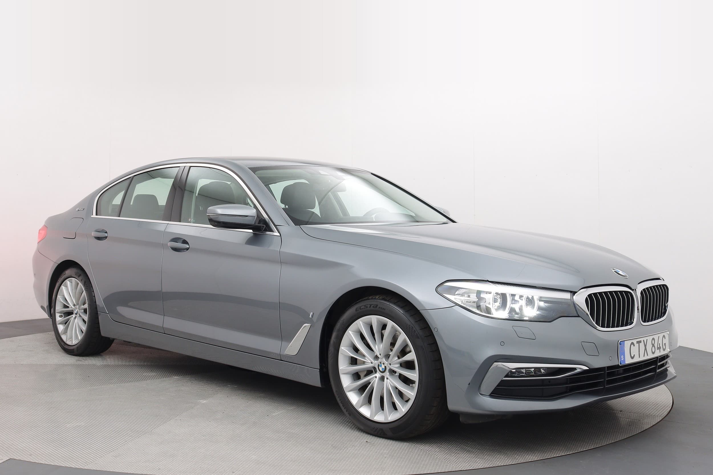 BMW 530e