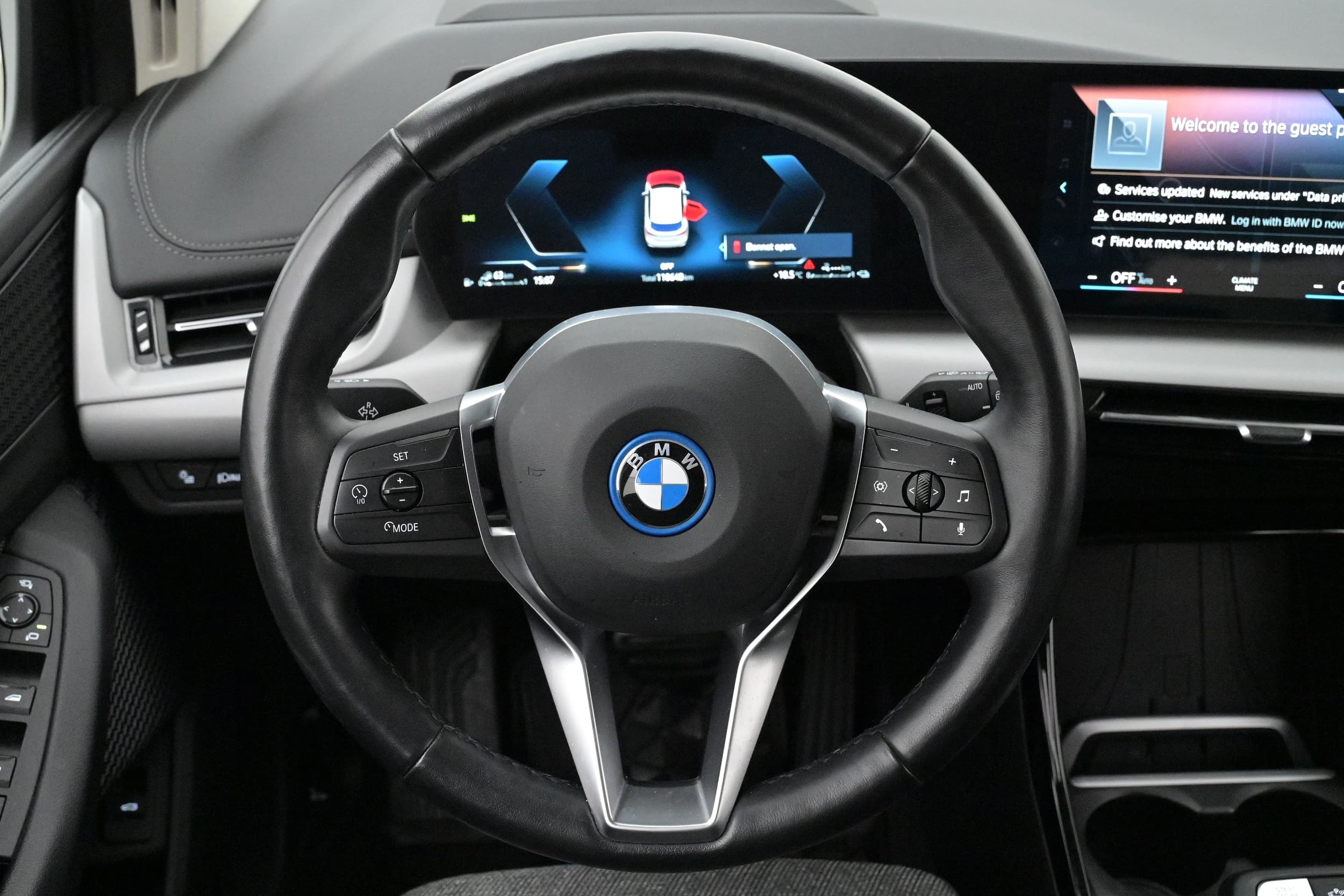 BMW 225e
