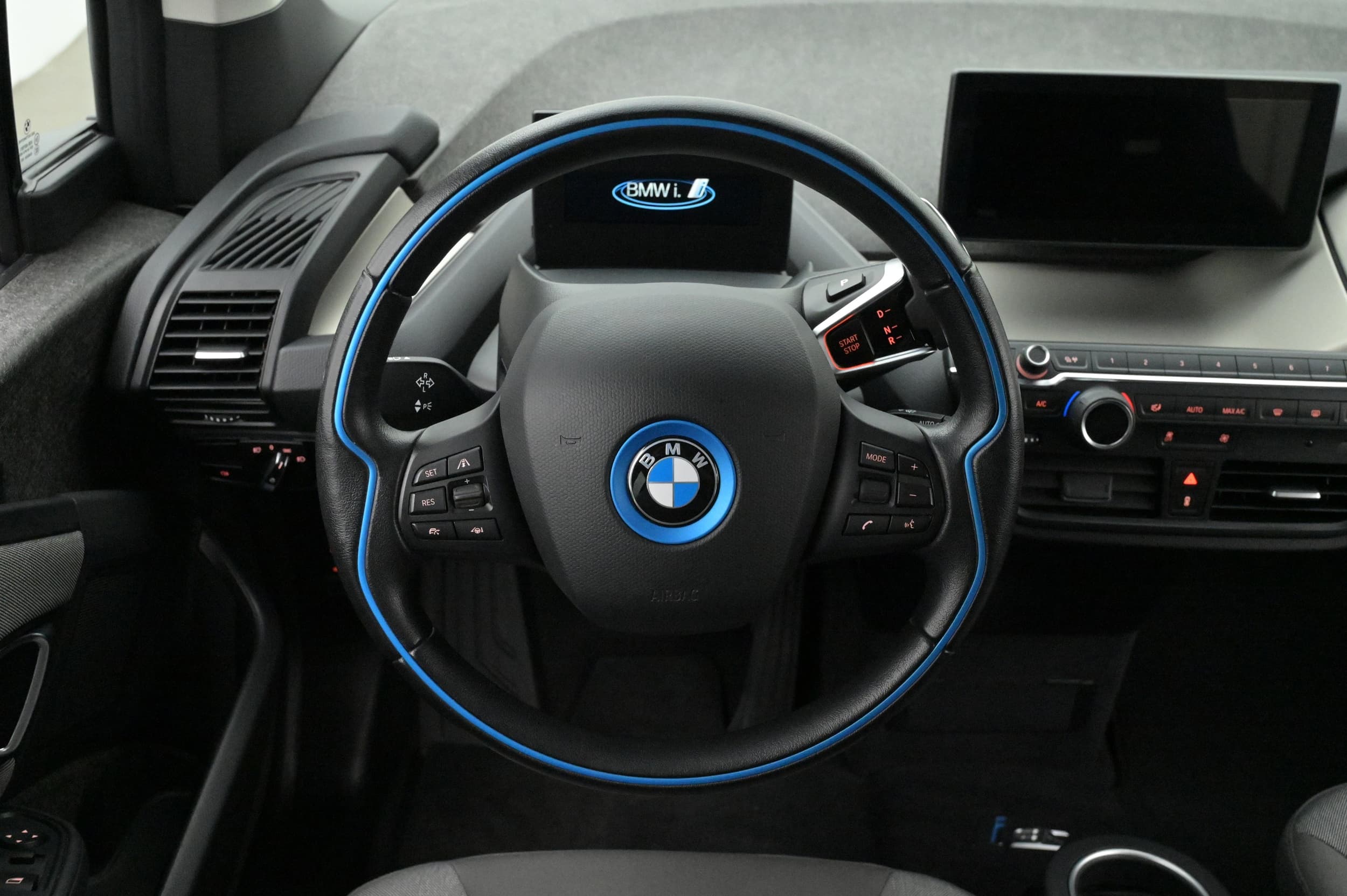 BMW i3s