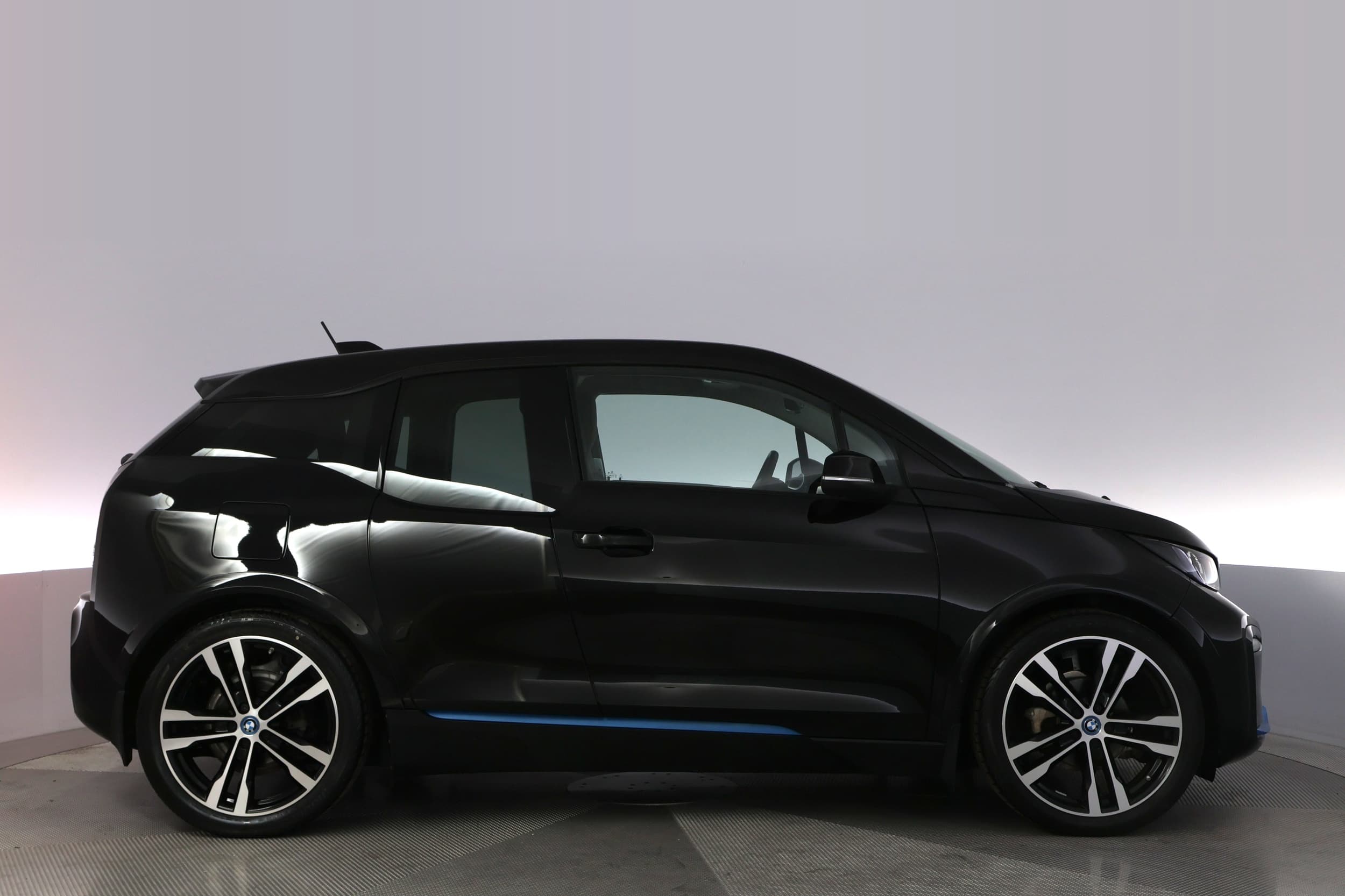 BMW i3s