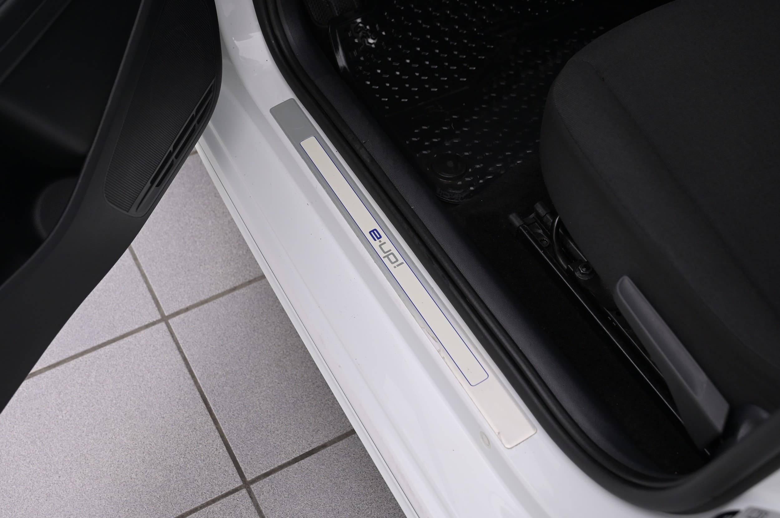 Volkswagen e-up!