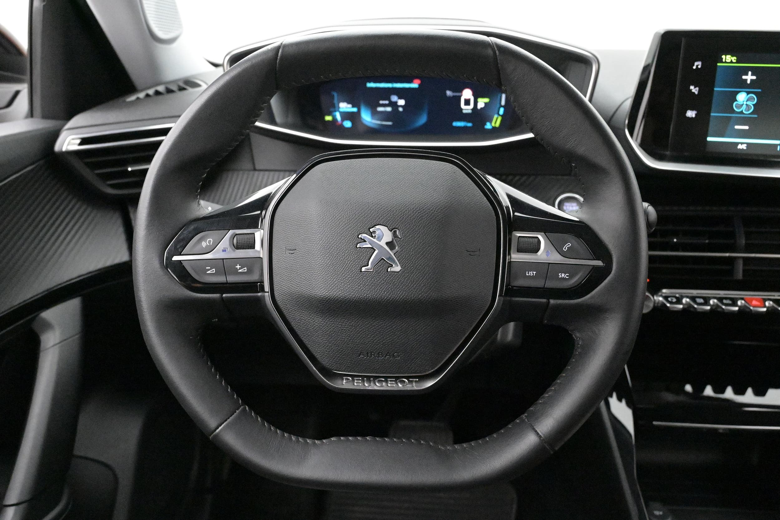 Peugeot e-2008